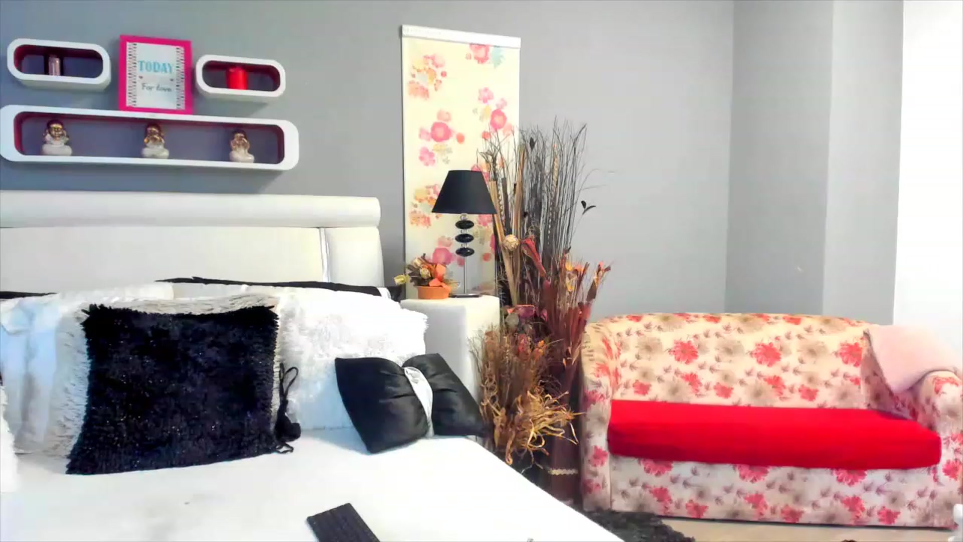 Gallery image thumbnail from Lissa_O's myfreecams stream on, 02/18/2023, 14:08 image 5 of 20