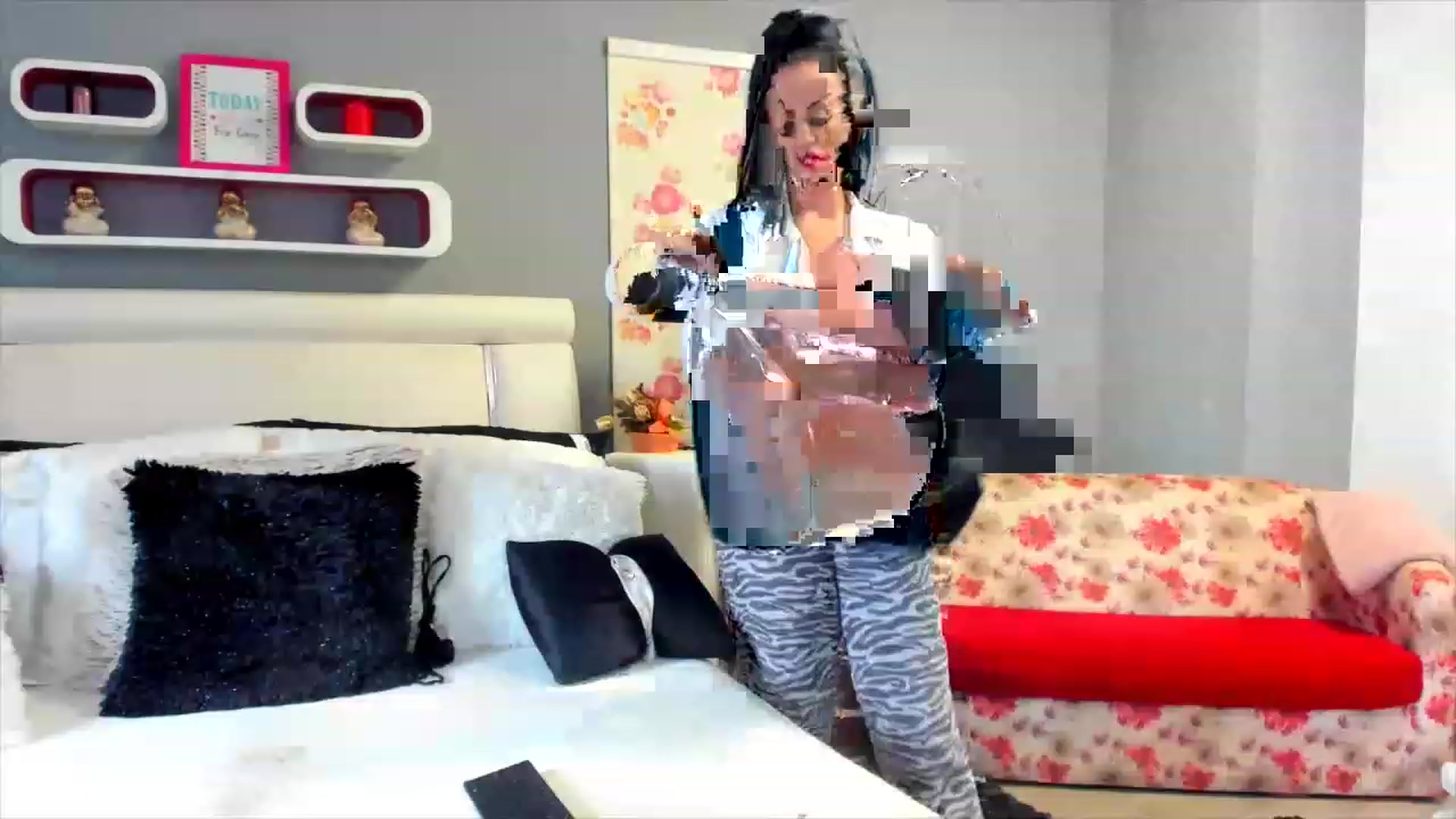 Gallery image thumbnail from Lissa_O's myfreecams stream on, 02/18/2023, 14:08 image 7 of 20
