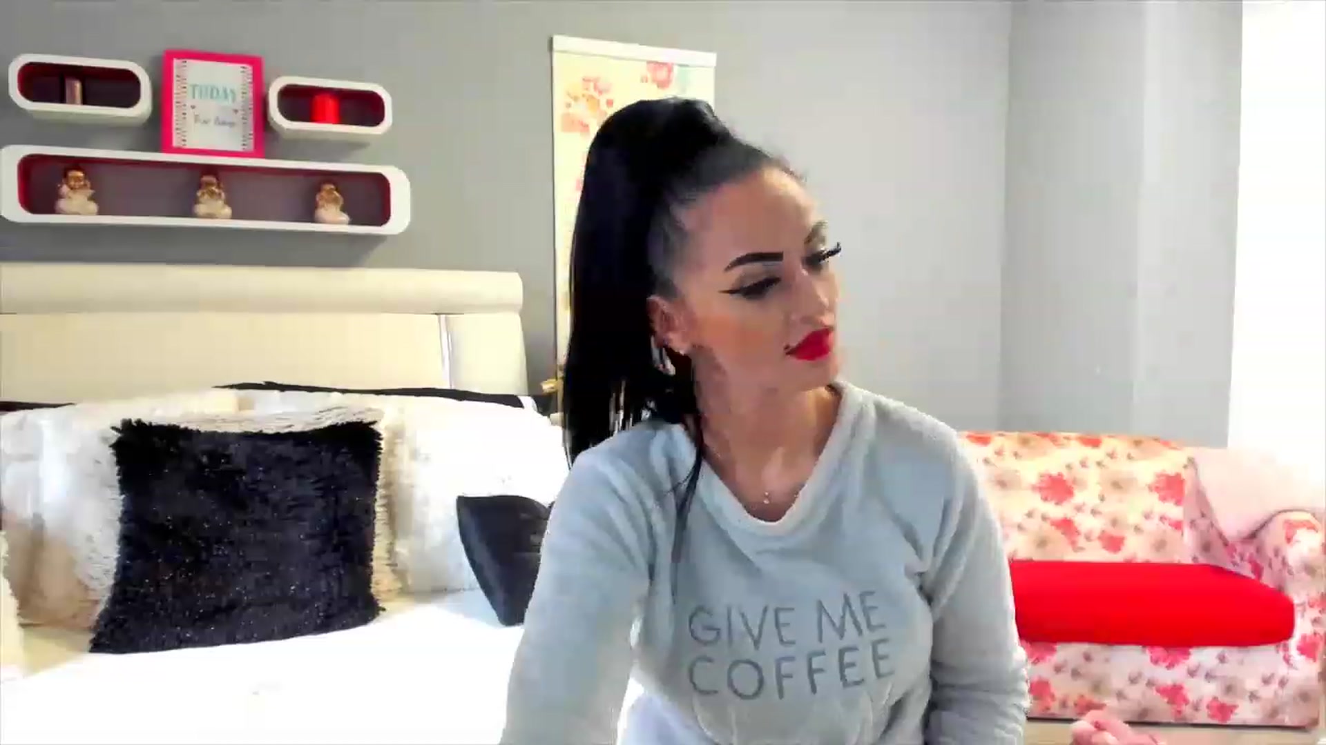 Gallery image thumbnail from Lissa_O's myfreecams stream on, 02/18/2023, 14:08 image 17 of 20
