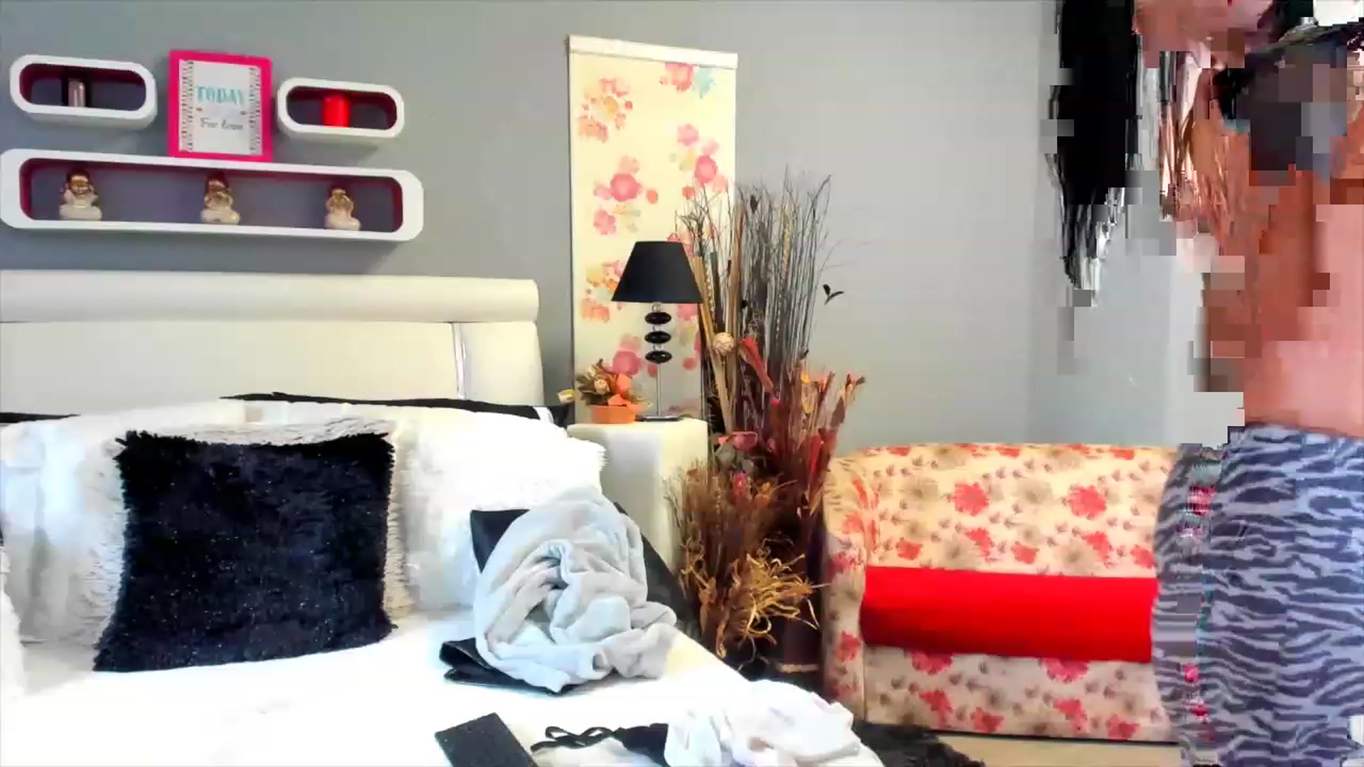 Gallery image thumbnail from Lissa_O's myfreecams stream on, 02/18/2023, 14:08 image 10 of 20