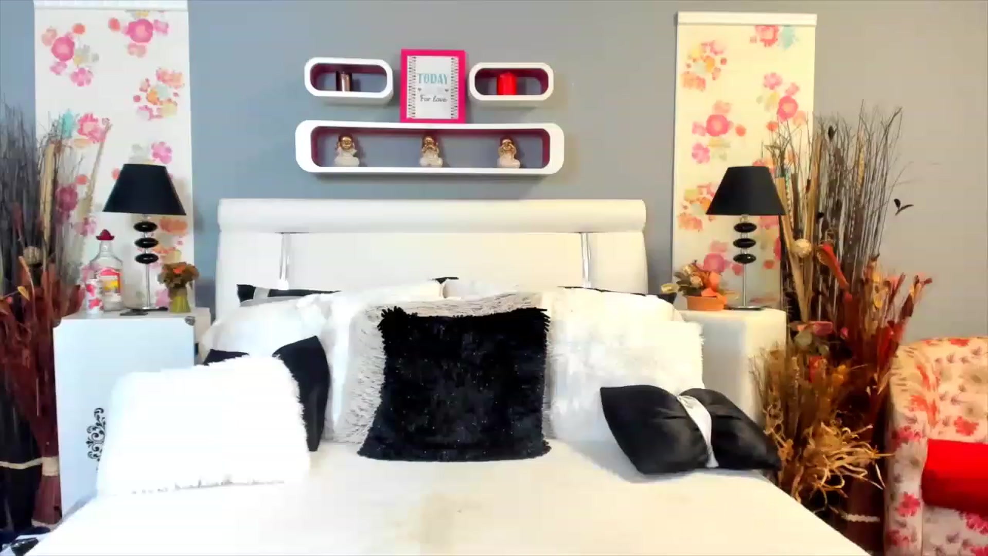 Gallery image thumbnail from Lissa_O's myfreecams stream on, 02/19/2023, 13:14 image 18 of 20
