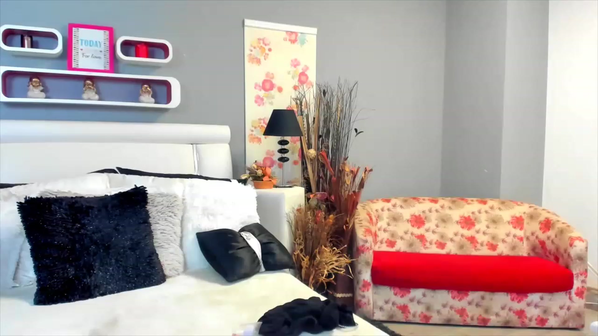 Gallery image thumbnail from Lissa_O's myfreecams stream on, 02/22/2023, 13:06 image 4 of 20