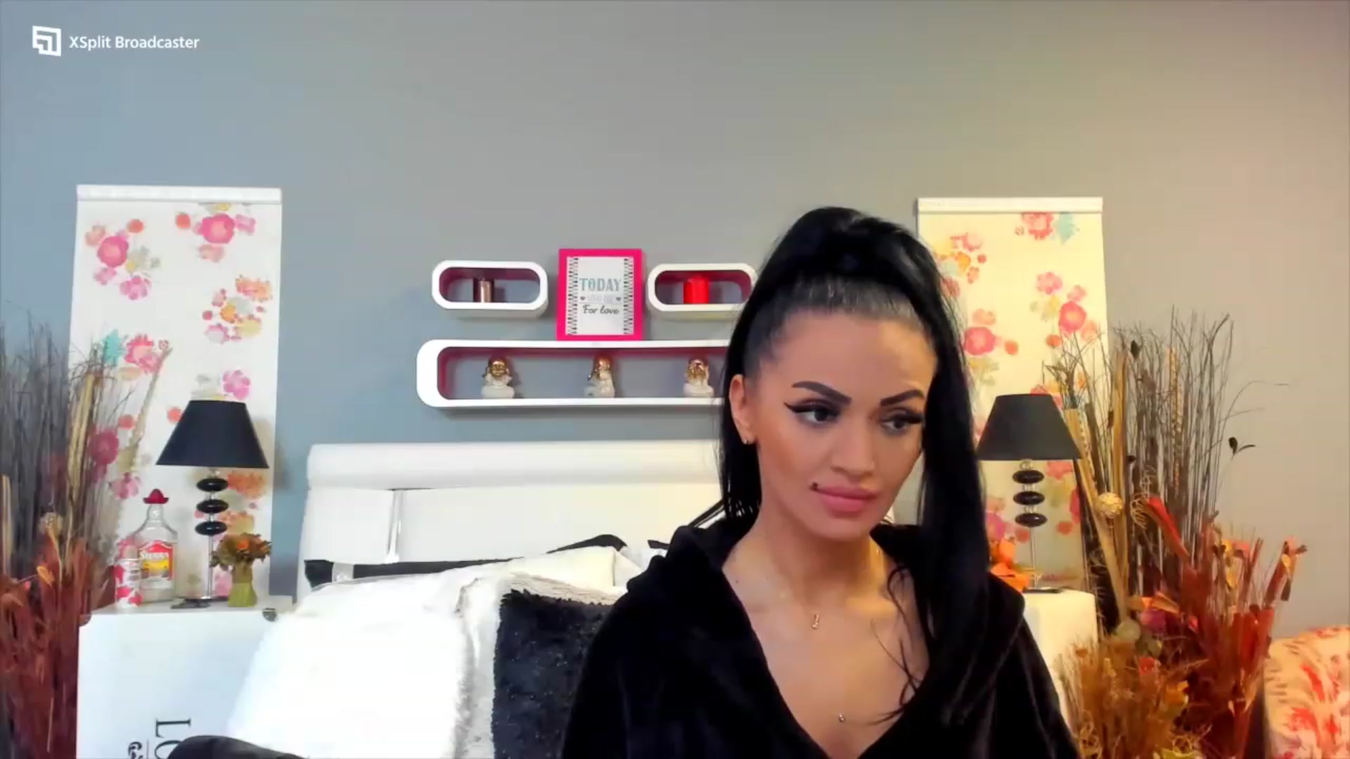 Gallery image thumbnail from Lissa_O's myfreecams stream on, 03/10/2023, 13:17 image 10 of 20