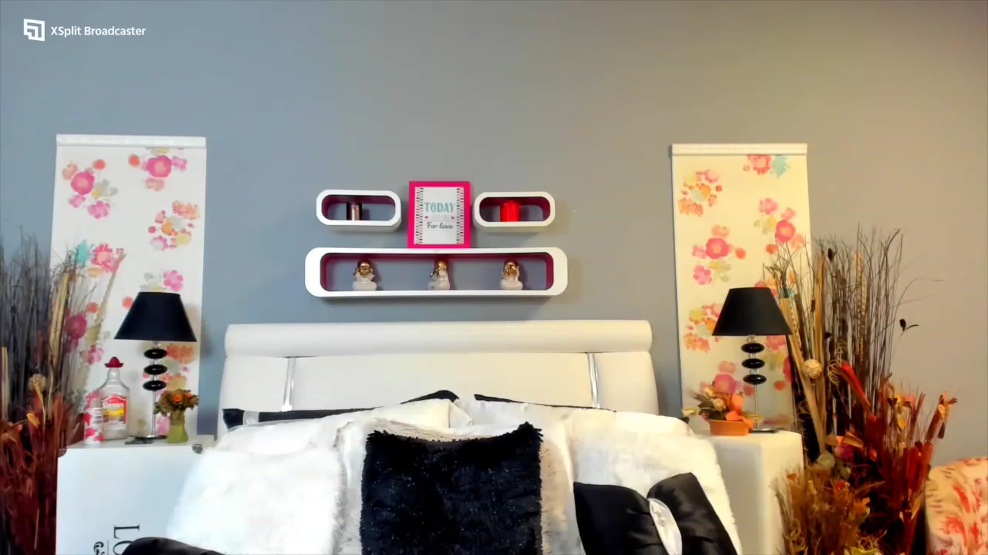 Gallery image thumbnail from Lissa_O's myfreecams stream on, 03/10/2023, 13:17 image 9 of 20