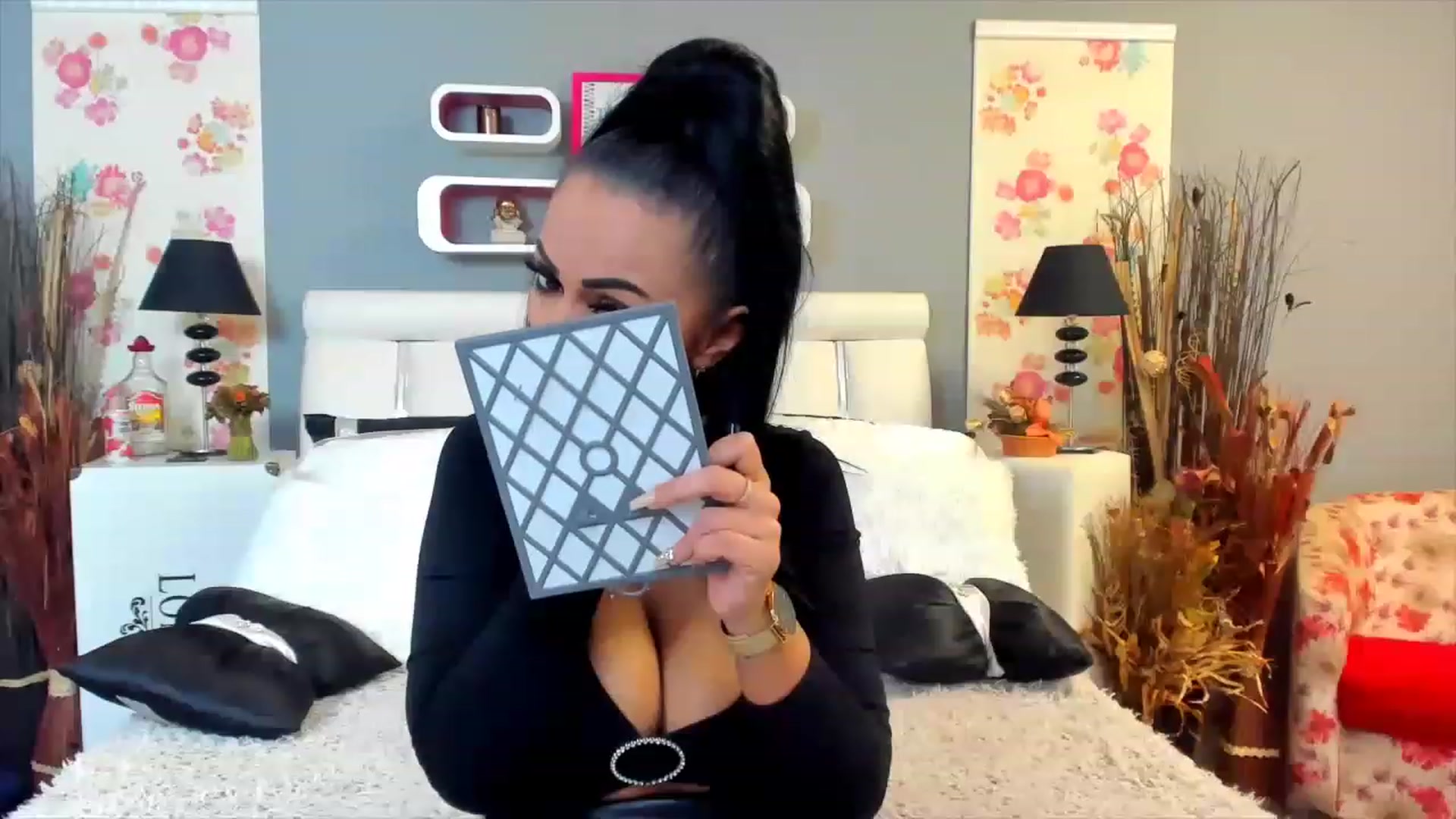 Gallery image thumbnail from Lissa_O's myfreecams stream on, 03/11/2023, 11:33 image 2 of 20