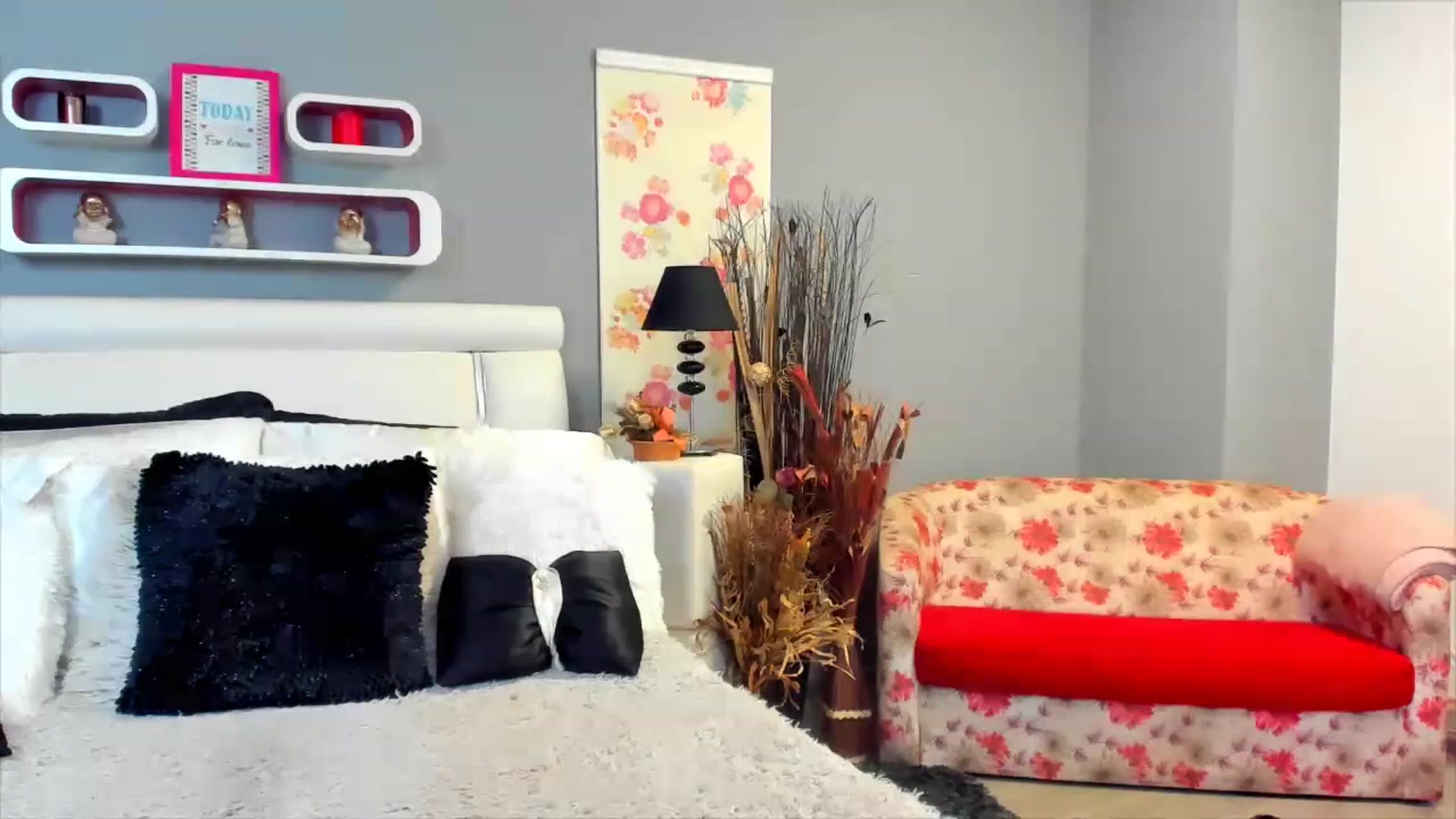 Gallery image thumbnail from Lissa_O's myfreecams stream on, 03/12/2023, 12:50 image 5 of 20