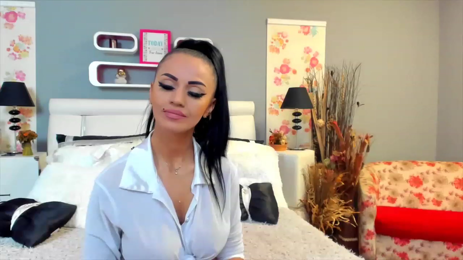Gallery image thumbnail from Lissa_O's myfreecams stream on, 03/26/2023, 12:23 image 15 of 20