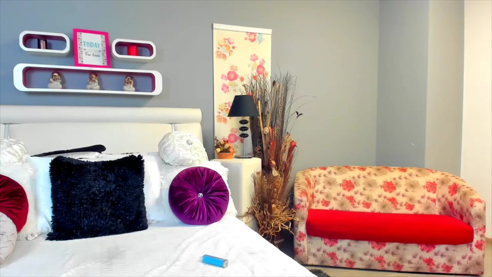 Gallery image thumbnail from Lissa_O's myfreecams stream on, 06/19/2024, 06:54 image 11 of 20