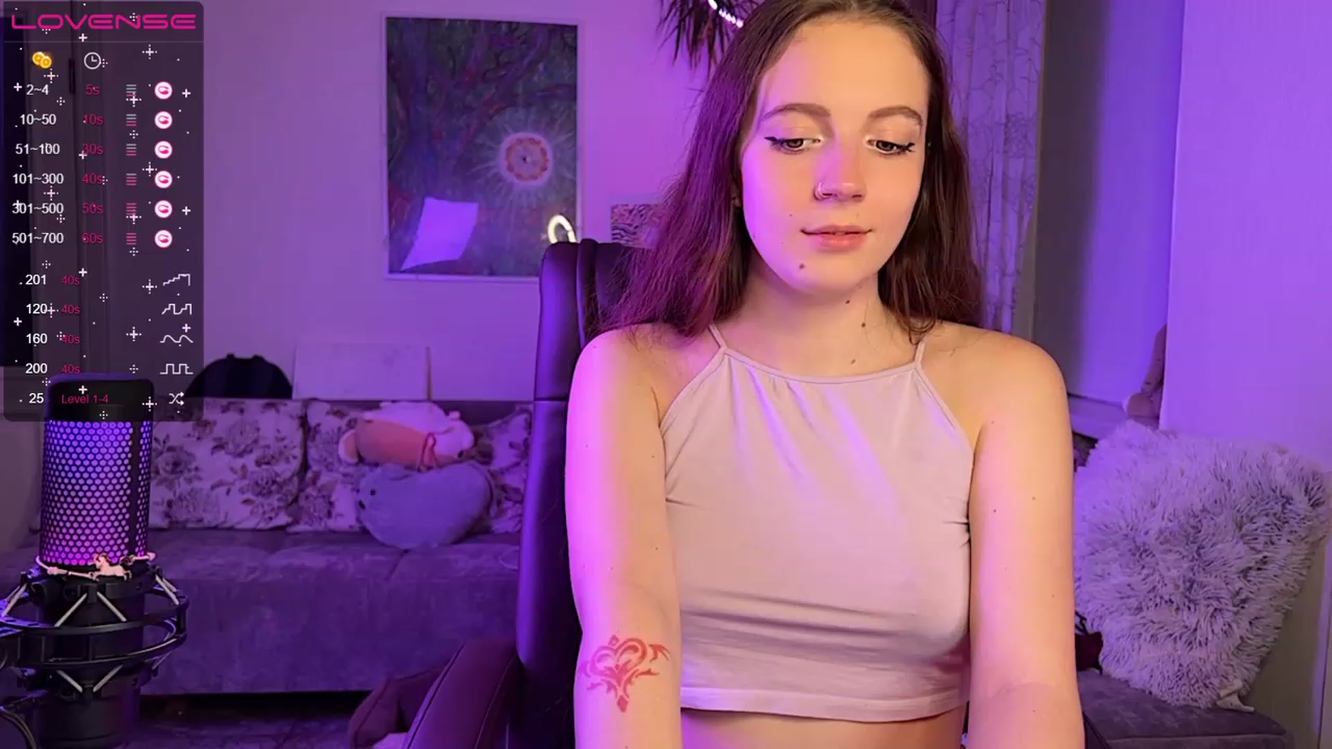 Gallery image thumbnail from Lissa_Skarlet's myfreecams stream on, 11/20/2022, 02:05 image 14 of 20