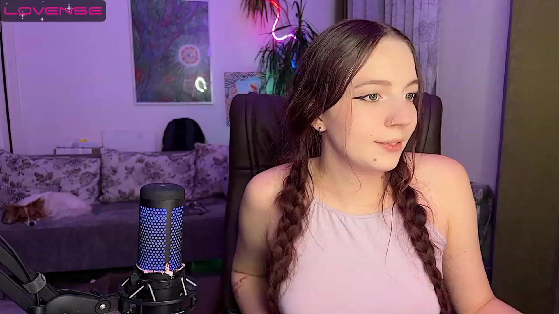 Gallery image thumbnail from Lissa_Skarlet's myfreecams stream on, 12/18/2022, 15:21 image 16 of 20
