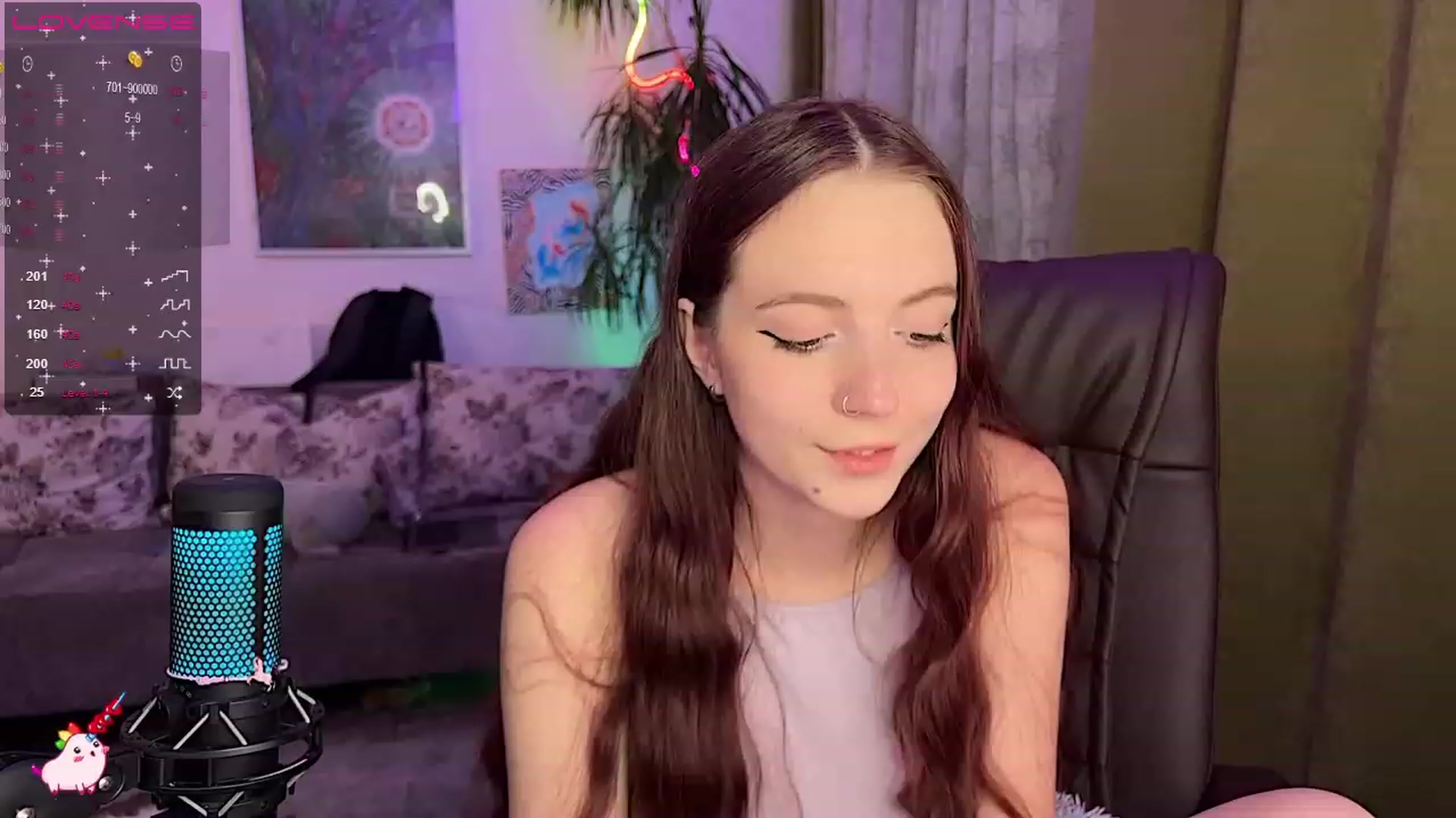 Gallery image thumbnail from Lissa_Skarlet's myfreecams stream on, 12/18/2022, 19:34 image 3 of 20