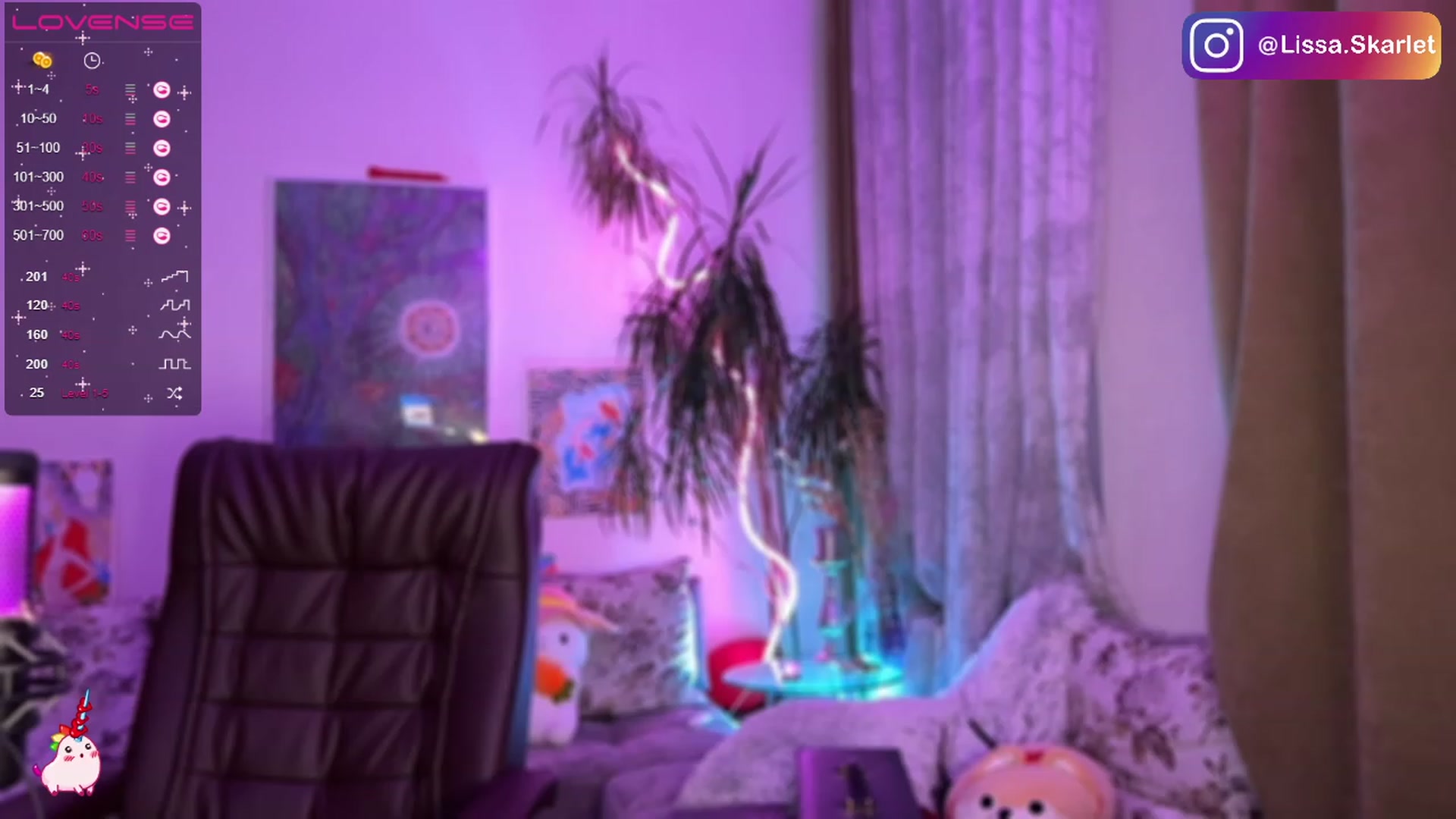 Gallery image thumbnail from Lissa_Skarlet's myfreecams stream on, 03/30/2023, 18:21 image 9 of 20