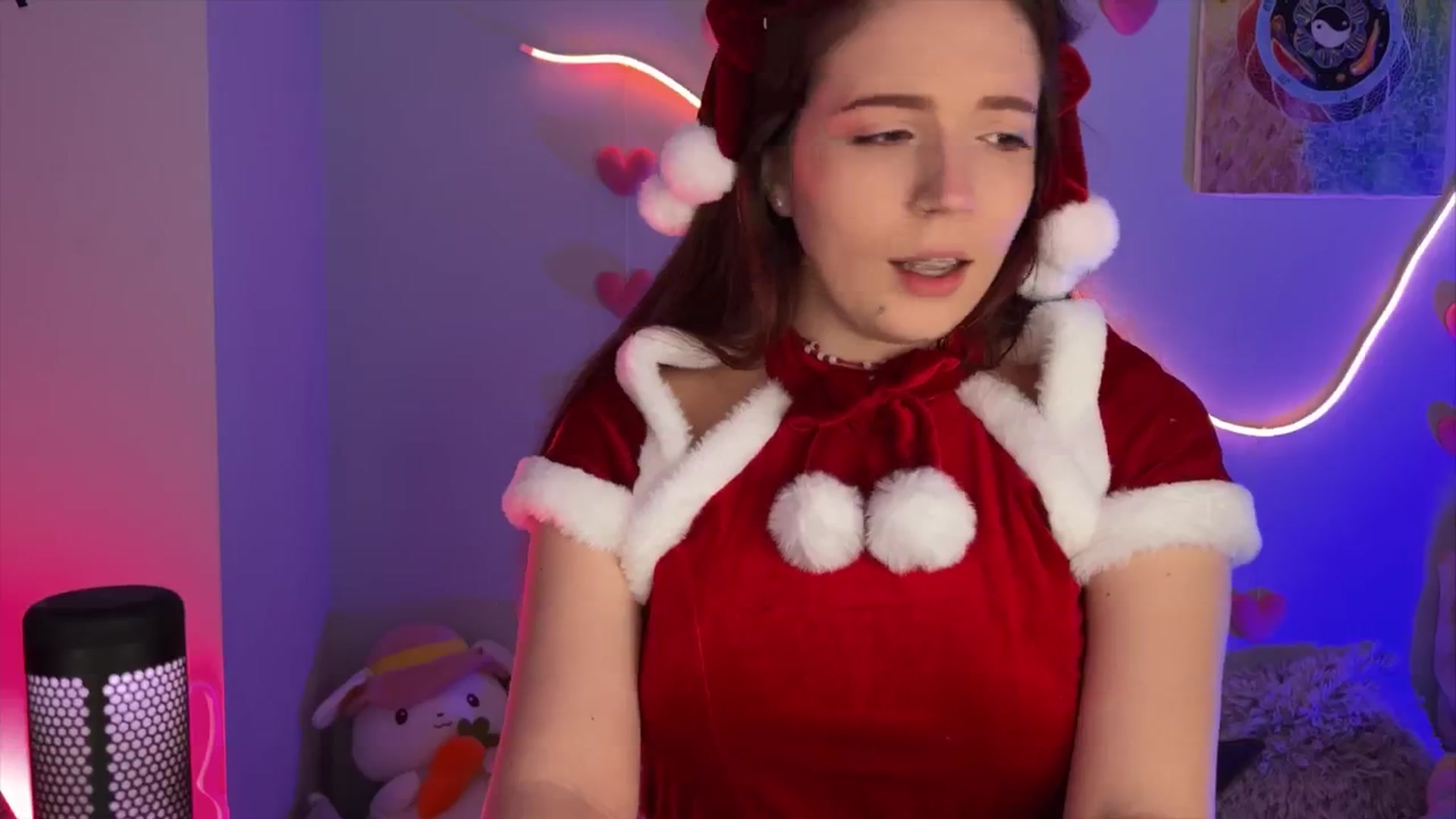 Gallery image thumbnail from Lissa_Skarlet's myfreecams stream on, 12/25/2024, 19:44 image 3 of 20