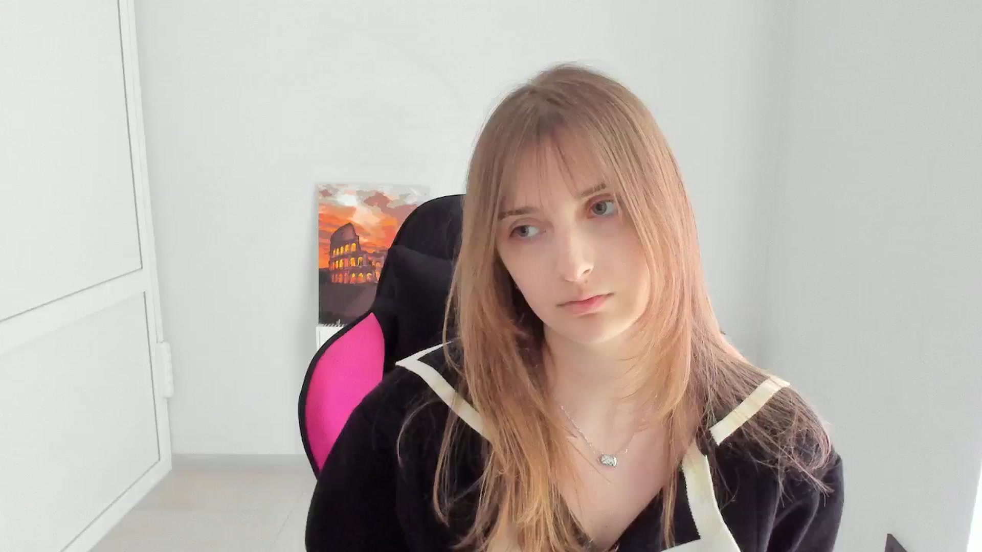Gallery image thumbnail from Lissa_Stars's myfreecams stream on, 04/08/2026, 14:29 image 9 of 20