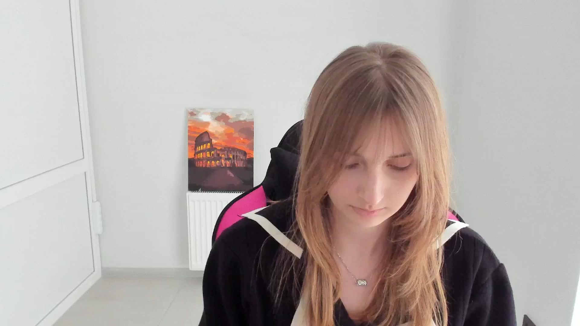 Gallery image thumbnail from Lissa_Stars's myfreecams stream on, 04/08/2026, 14:29 image 6 of 20