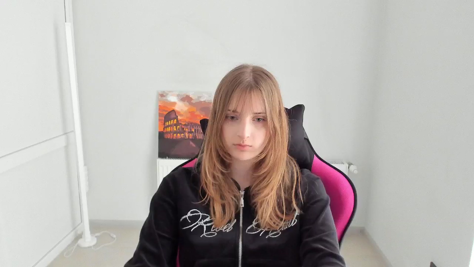 Gallery image thumbnail from Lissa_Stars's myfreecams stream on, 04/11/2026, 09:51 image 6 of 20