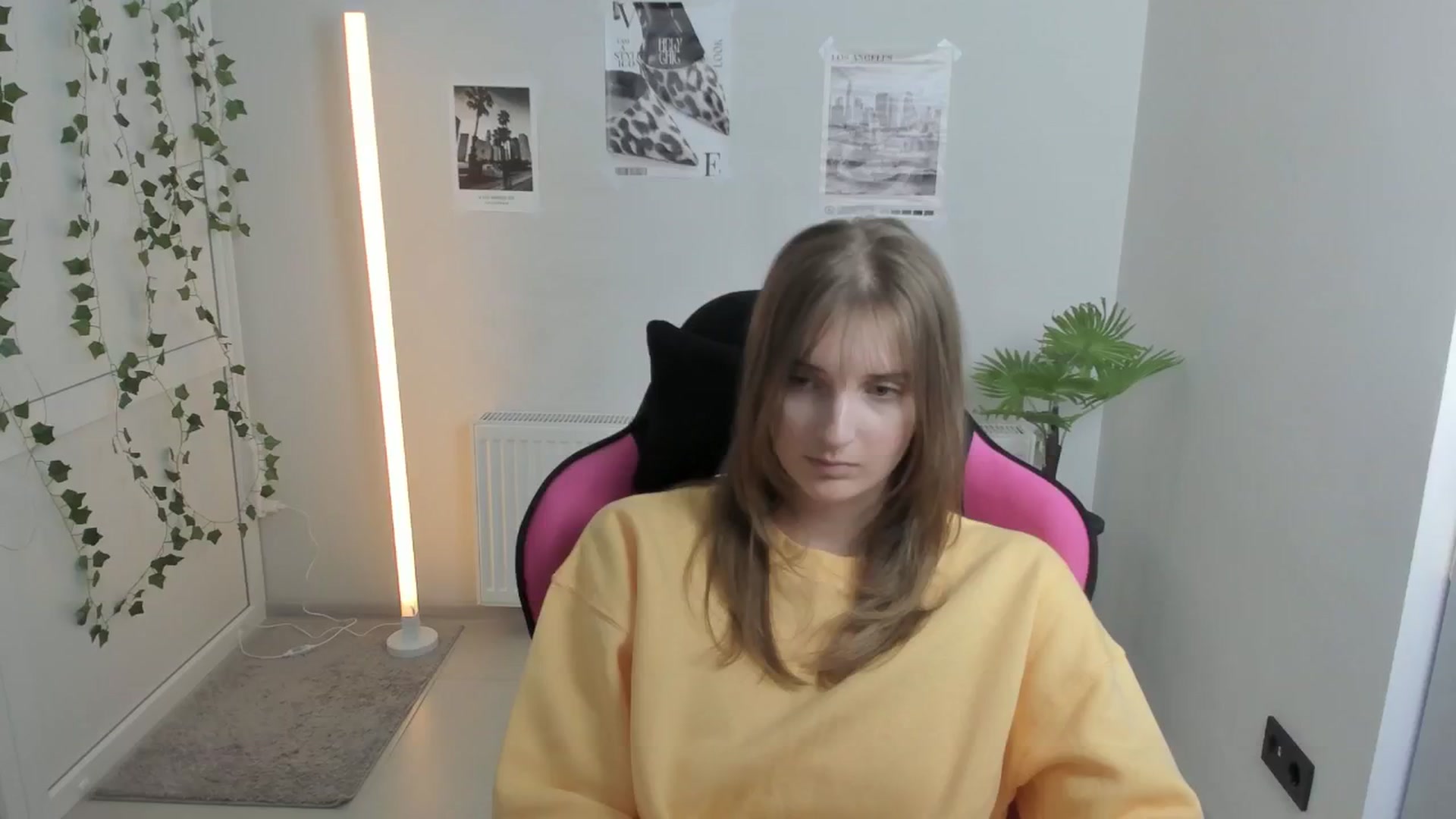 Gallery image thumbnail from Lissa_Stars's myfreecams stream on, 04/26/2026, 17:32 image 8 of 20