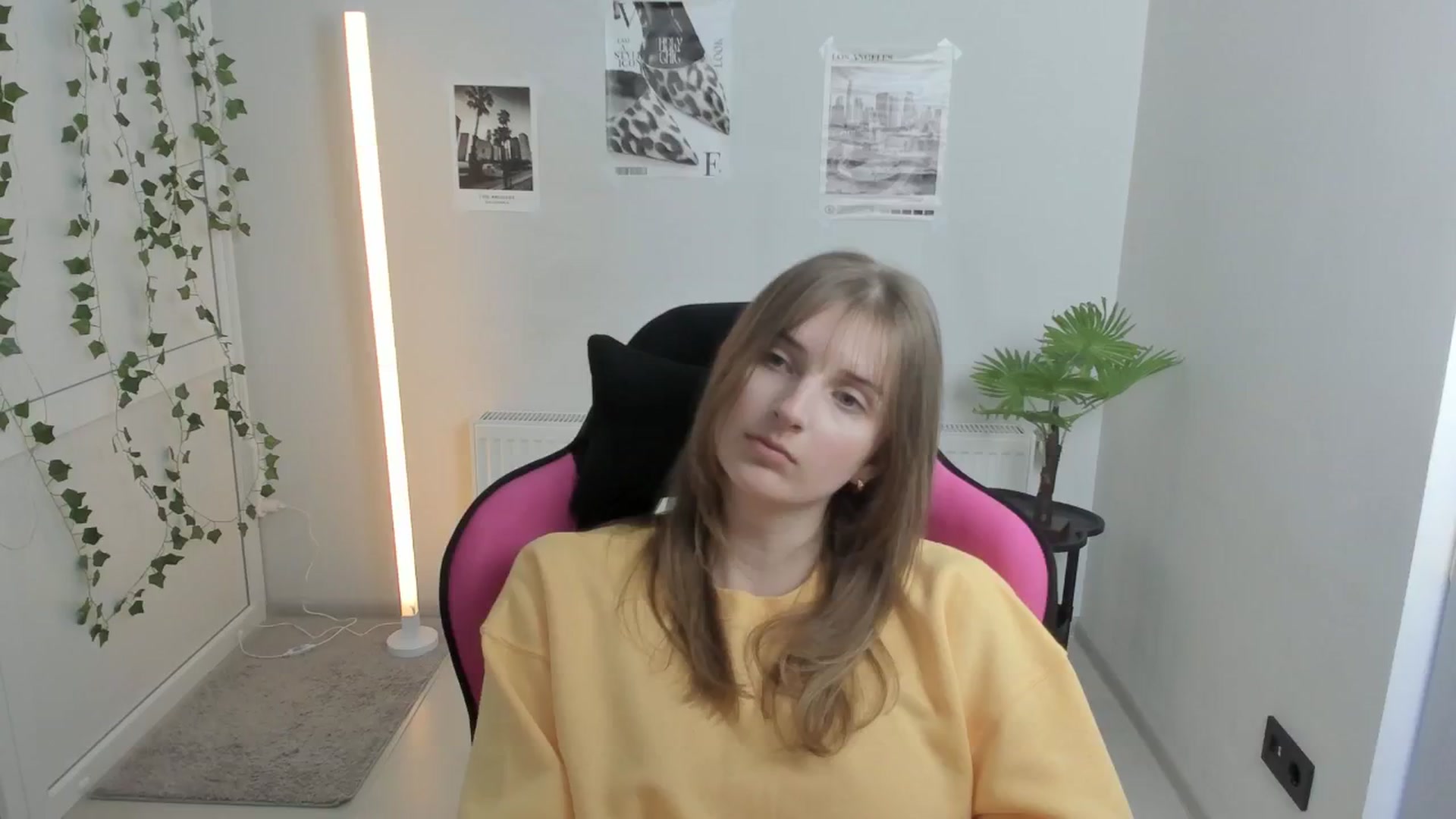 Gallery image thumbnail from Lissa_Stars's myfreecams stream on, 04/26/2026, 17:32 image 3 of 20