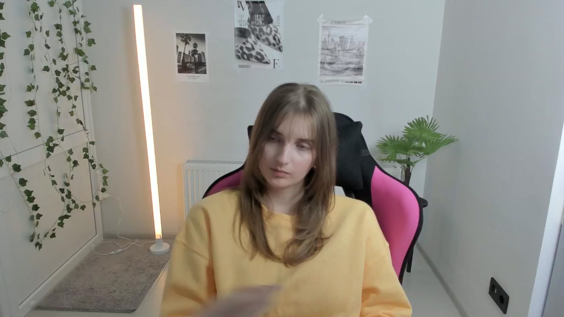 Gallery image thumbnail from Lissa_Stars's myfreecams stream on, 04/26/2026, 17:32 image 10 of 20