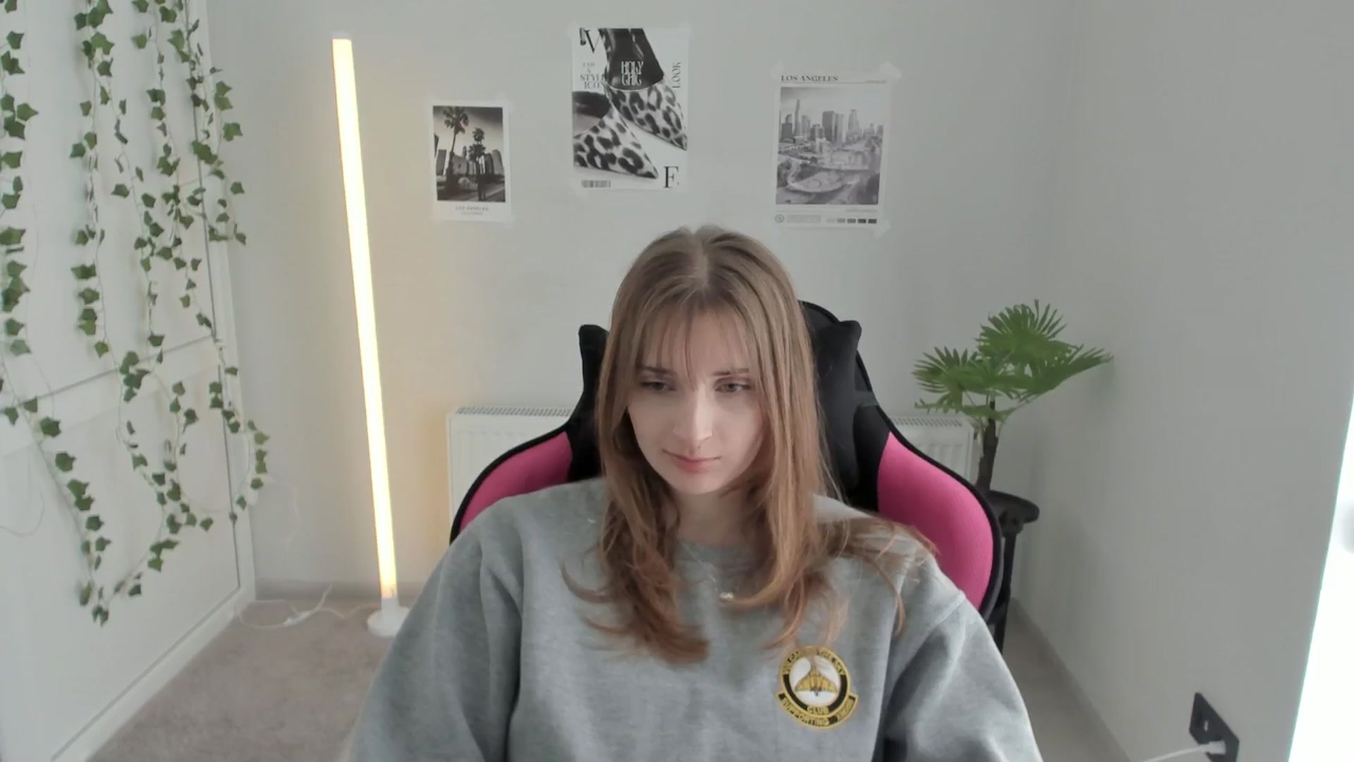 Gallery image thumbnail from Lissa_Stars's myfreecams stream on, 04/27/2026, 12:21 image 14 of 20