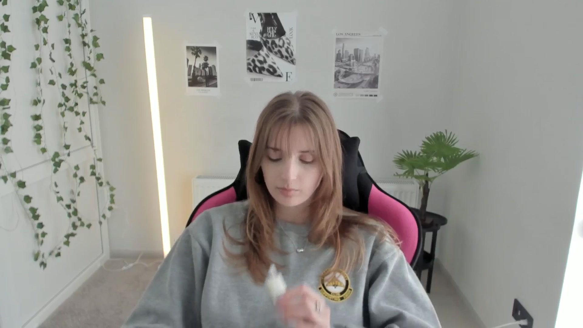 Gallery image thumbnail from Lissa_Stars's myfreecams stream on, 04/27/2026, 12:21 image 2 of 20