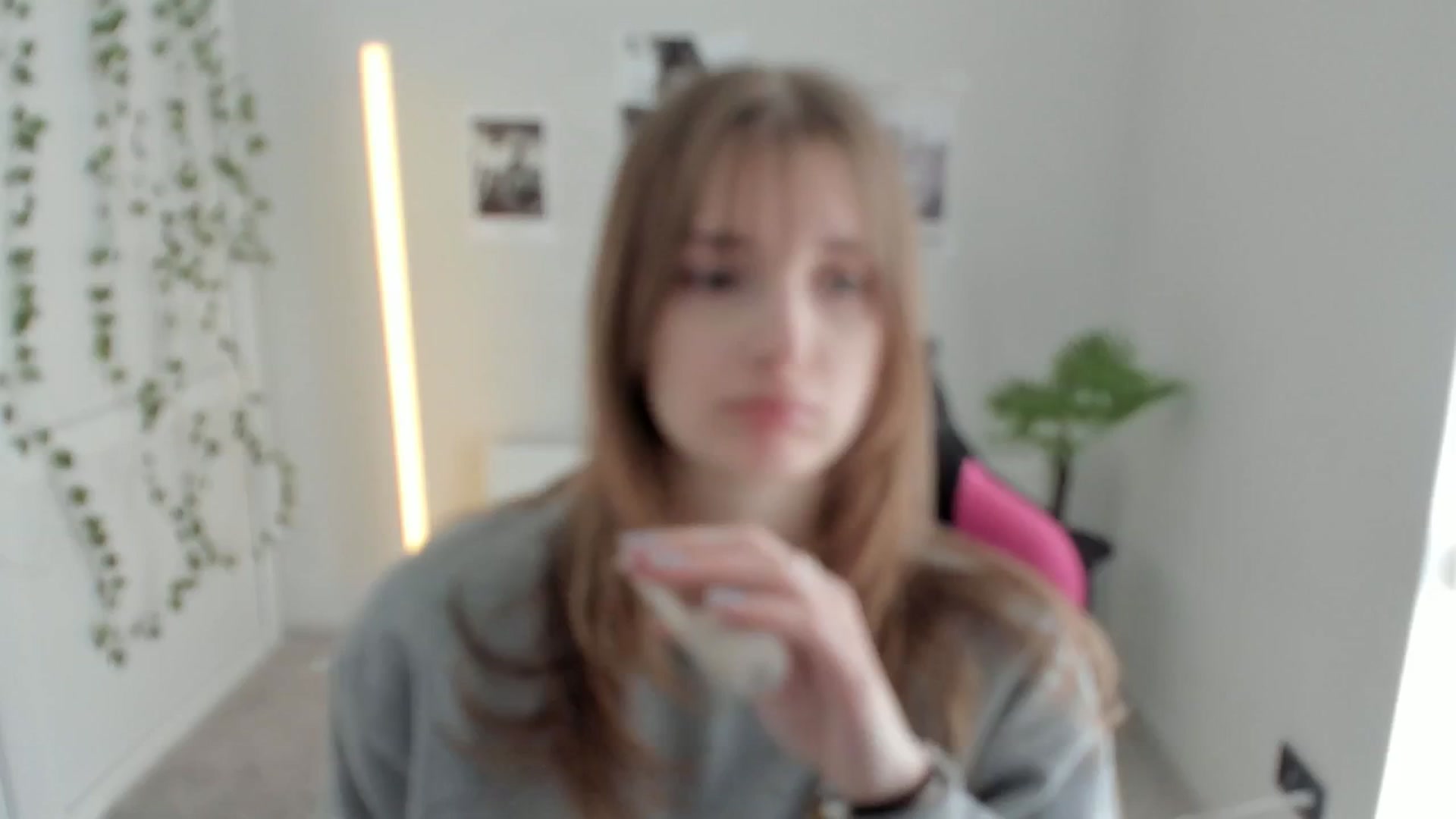 Gallery image thumbnail from Lissa_Stars's myfreecams stream on, 04/27/2026, 12:21 image 1 of 20
