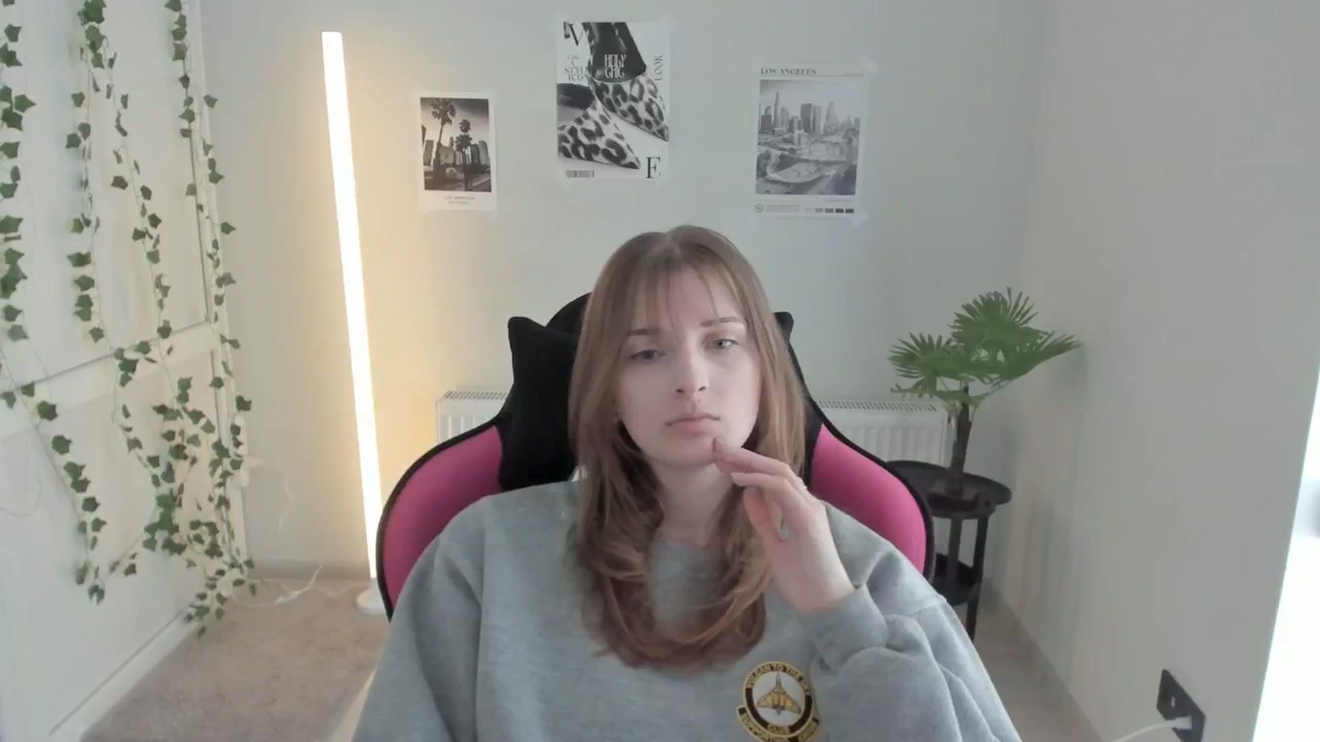 Gallery image thumbnail from Lissa_Stars's myfreecams stream on, 04/27/2026, 13:24 image 19 of 20