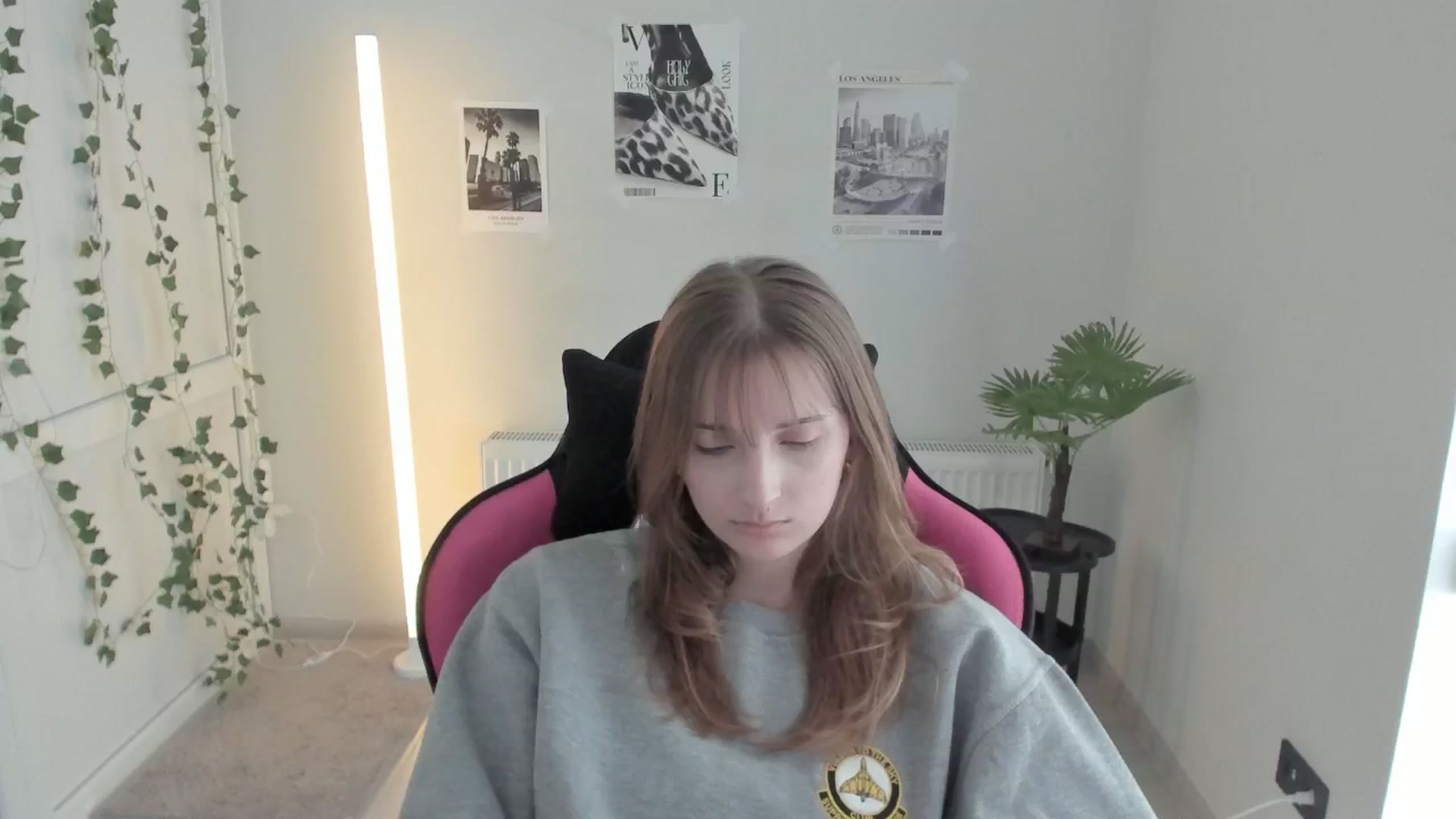 Gallery image thumbnail from Lissa_Stars's myfreecams stream on, 04/27/2026, 13:24 image 18 of 20