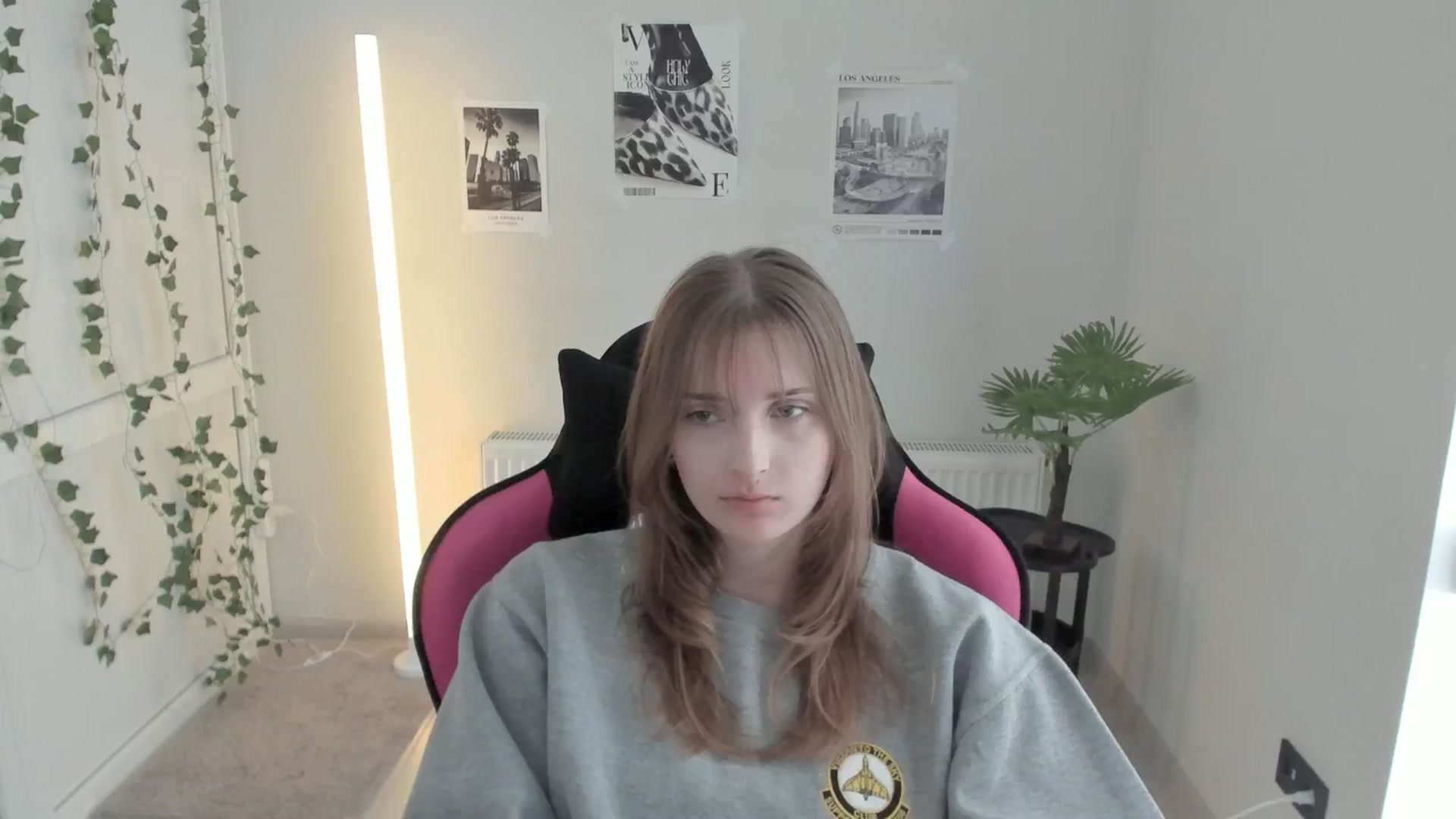 Gallery image thumbnail from Lissa_Stars's myfreecams stream on, 04/27/2026, 13:24 image 17 of 20