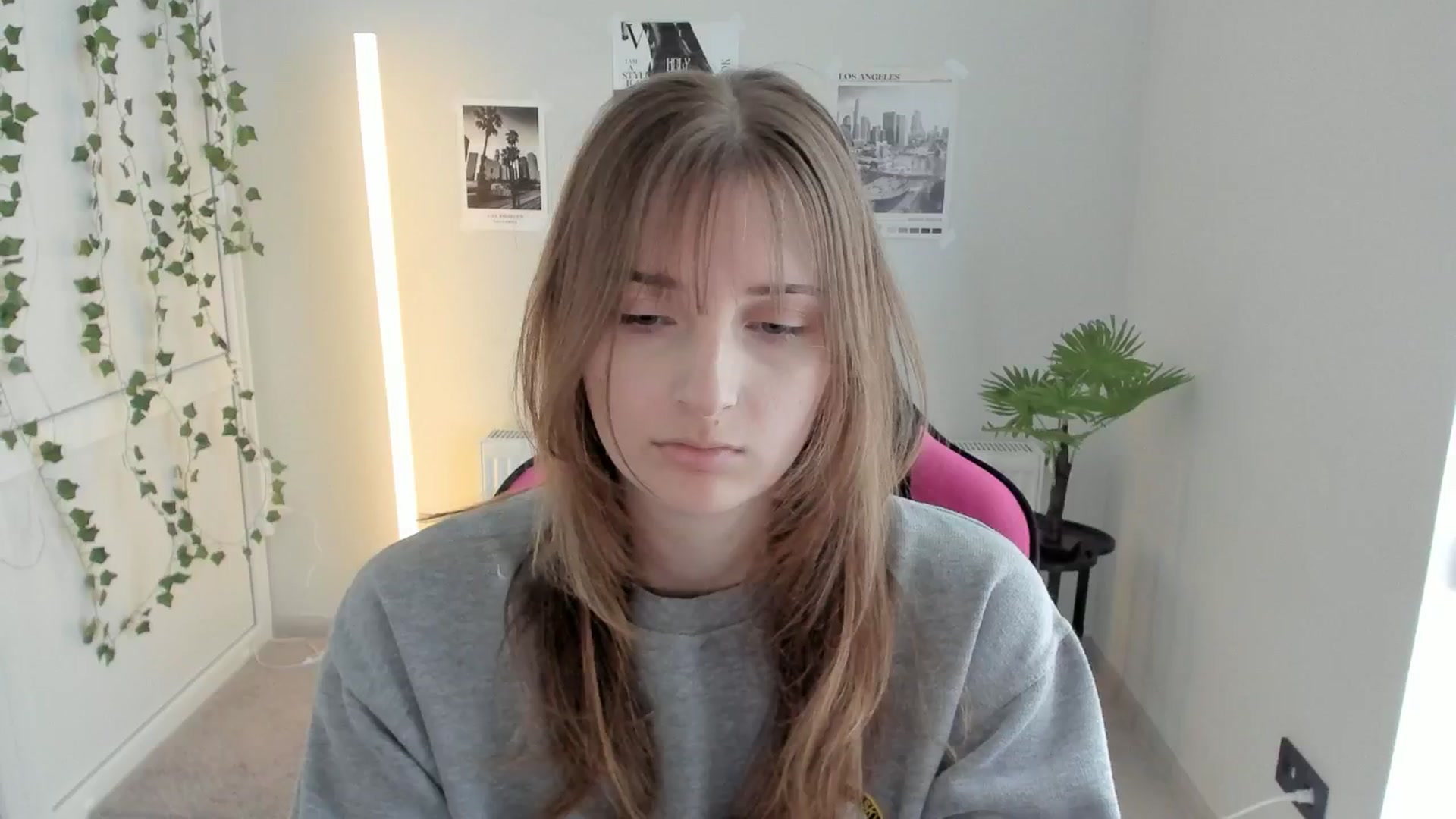 Gallery image thumbnail from Lissa_Stars's myfreecams stream on, 04/27/2026, 13:24 image 12 of 20
