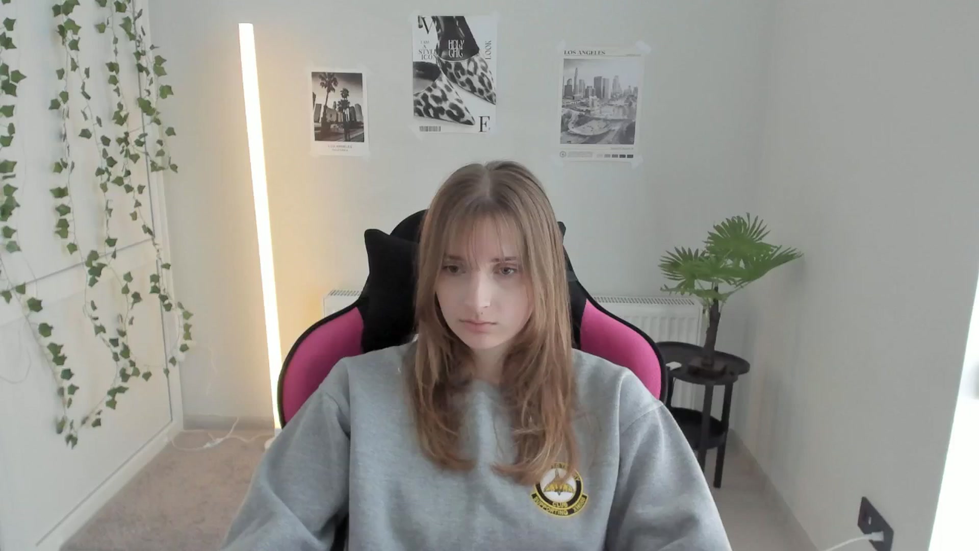 Gallery image thumbnail from Lissa_Stars's myfreecams stream on, 04/27/2026, 13:24 image 9 of 20