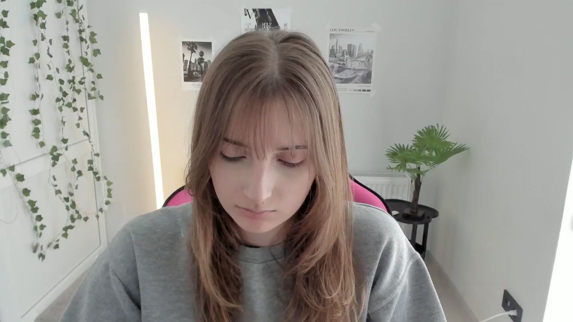 Gallery image thumbnail from Lissa_Stars's myfreecams stream on, 04/27/2026, 13:24 image 2 of 20