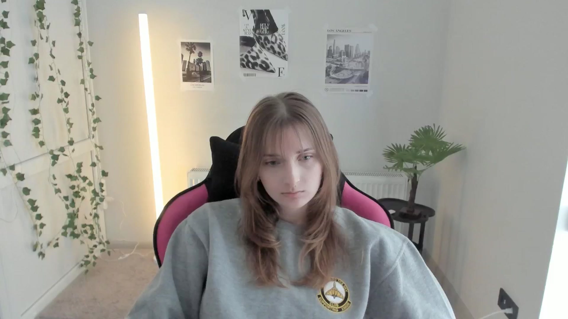 Gallery image thumbnail from Lissa_Stars's myfreecams stream on, 04/27/2026, 13:24 image 16 of 20