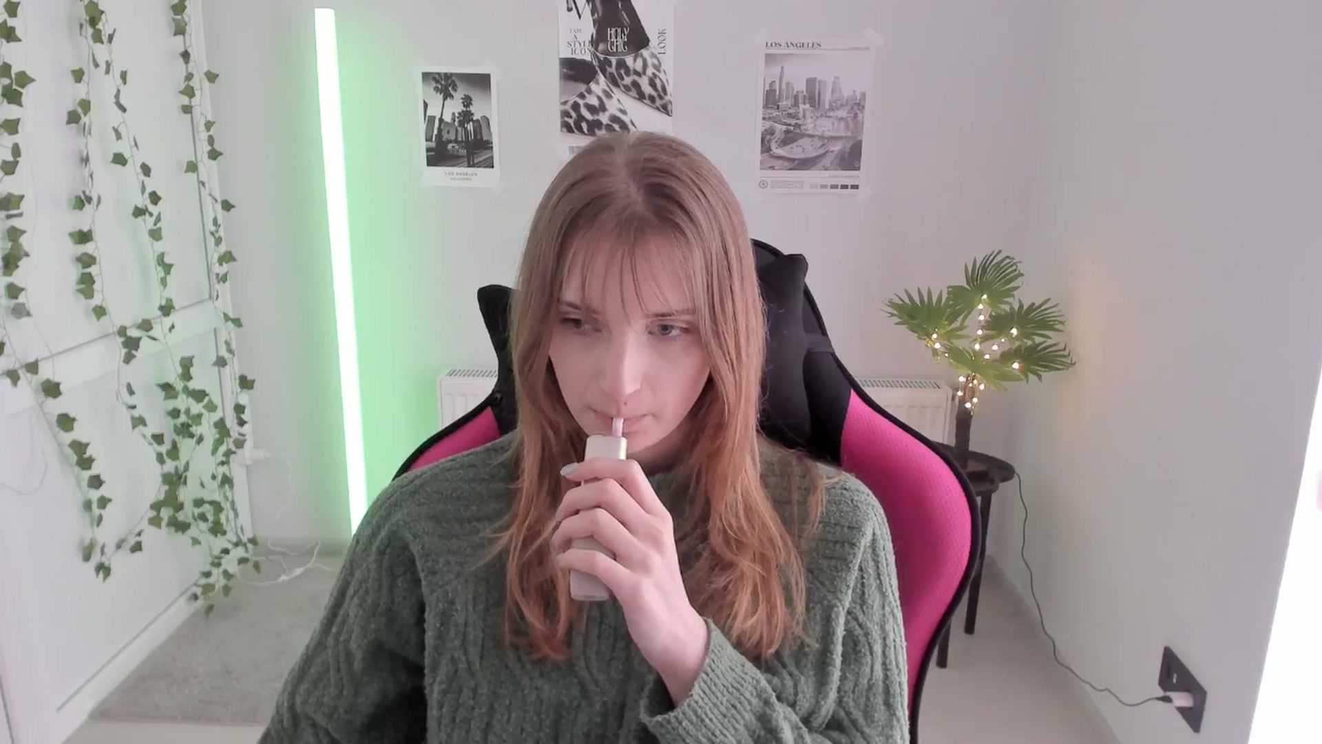 Gallery image thumbnail from Lissa_Stars's myfreecams stream on, 04/28/2026, 13:28 image 10 of 20