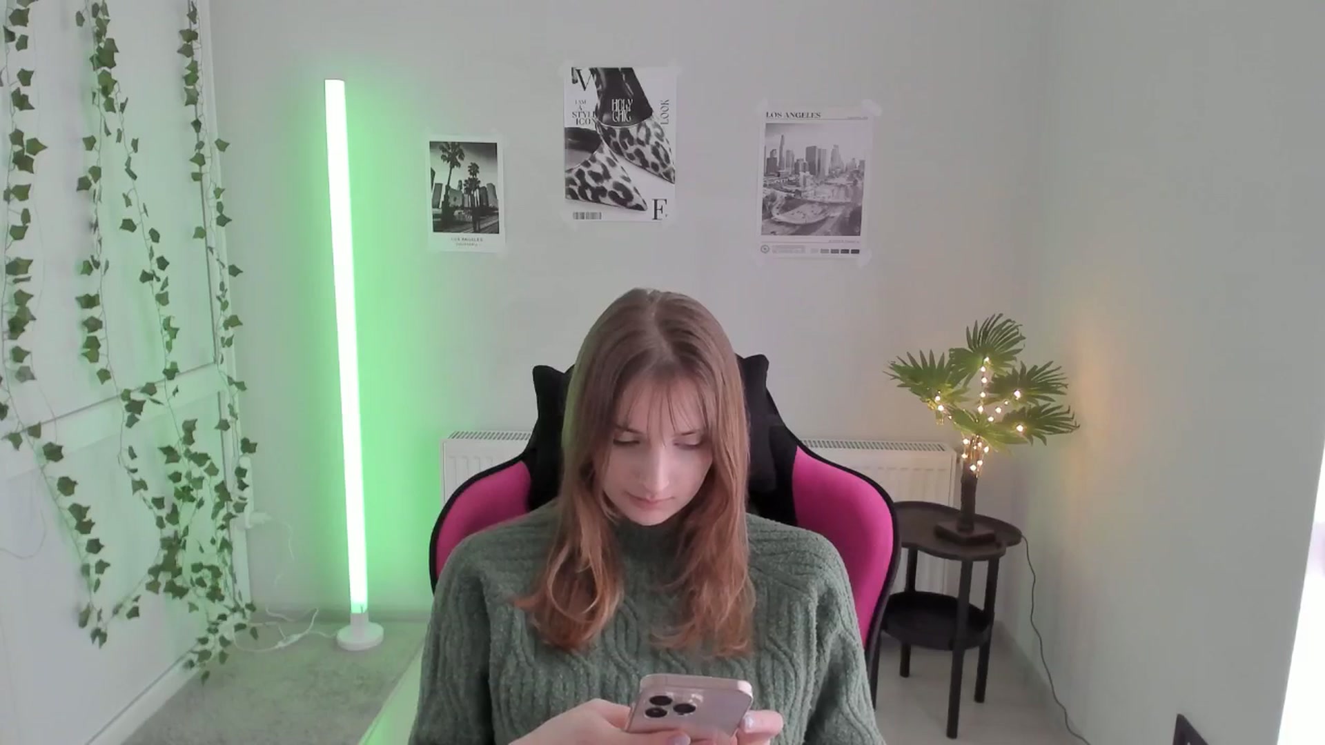 Gallery image thumbnail from Lissa_Stars's myfreecams stream on, 04/28/2026, 13:28 image 6 of 20