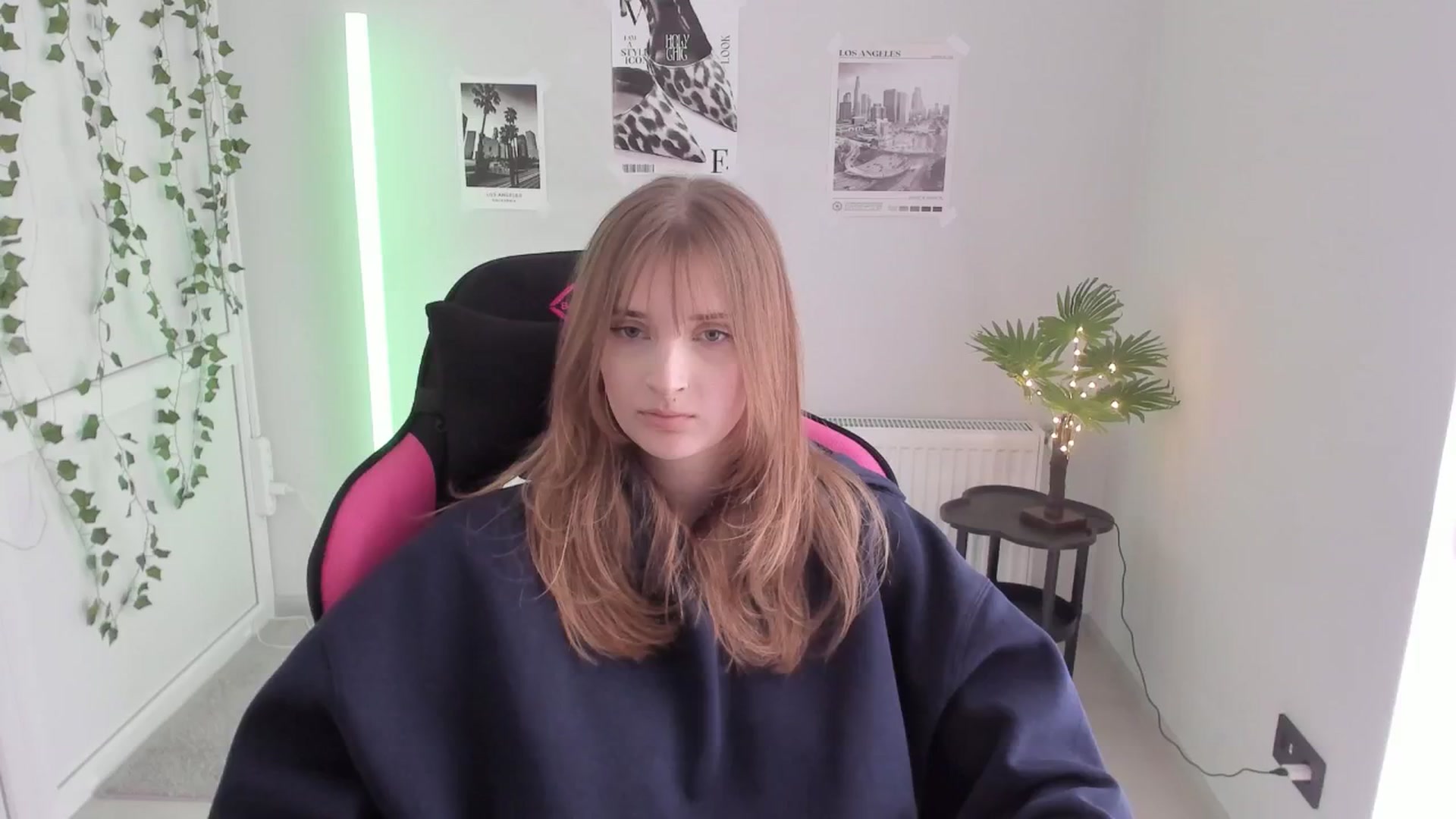 Gallery image thumbnail from Lissa_Stars's myfreecams stream on, 04/30/2026, 11:45 image 6 of 20