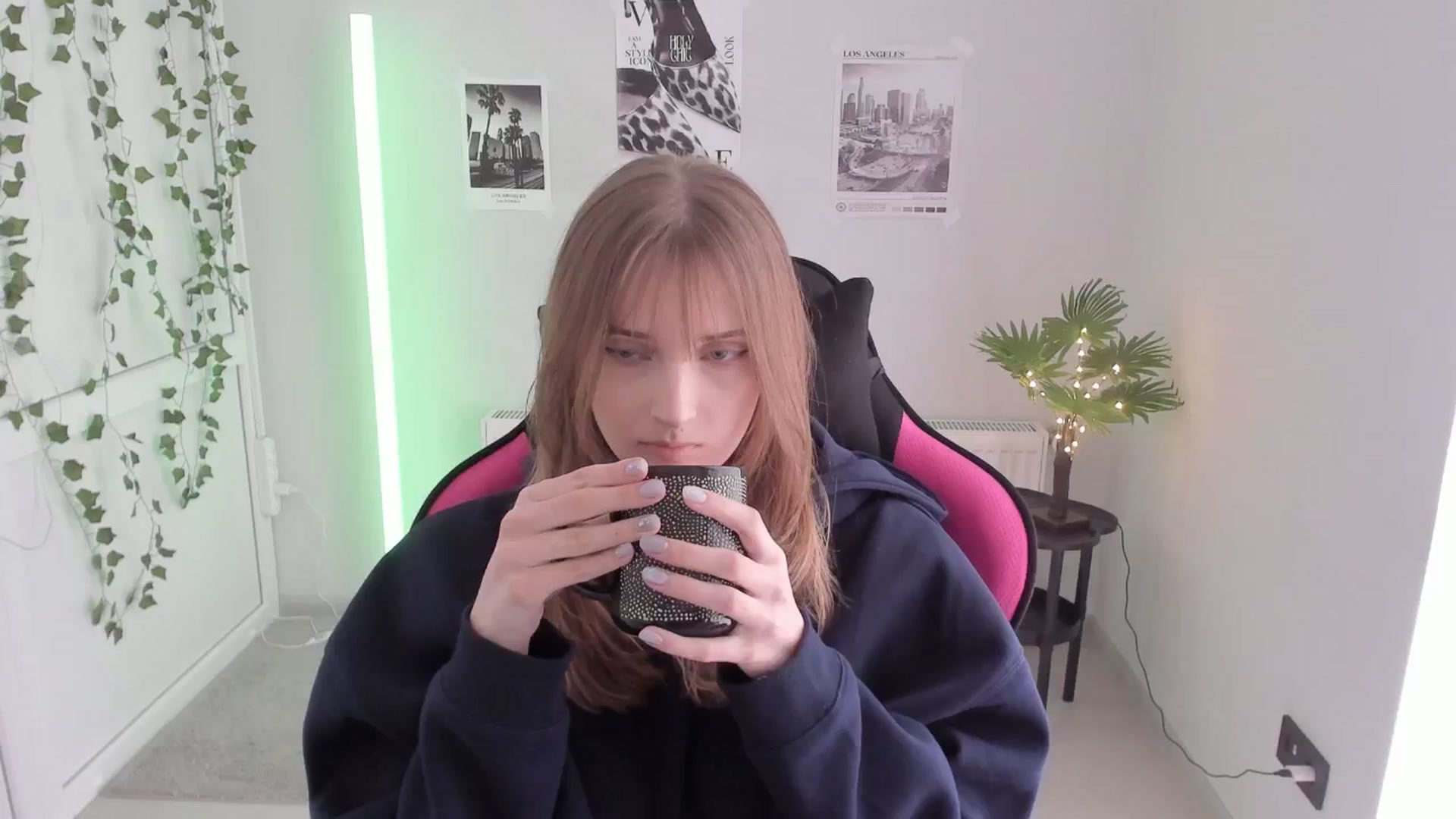 Gallery image thumbnail from Lissa_Stars's myfreecams stream on, 04/30/2026, 11:45 image 2 of 20