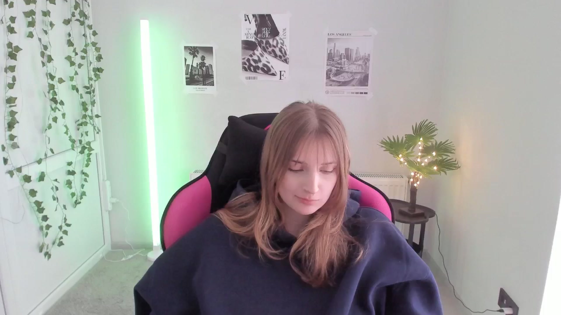 Gallery image thumbnail from Lissa_Stars's myfreecams stream on, 04/30/2026, 14:19 image 10 of 20