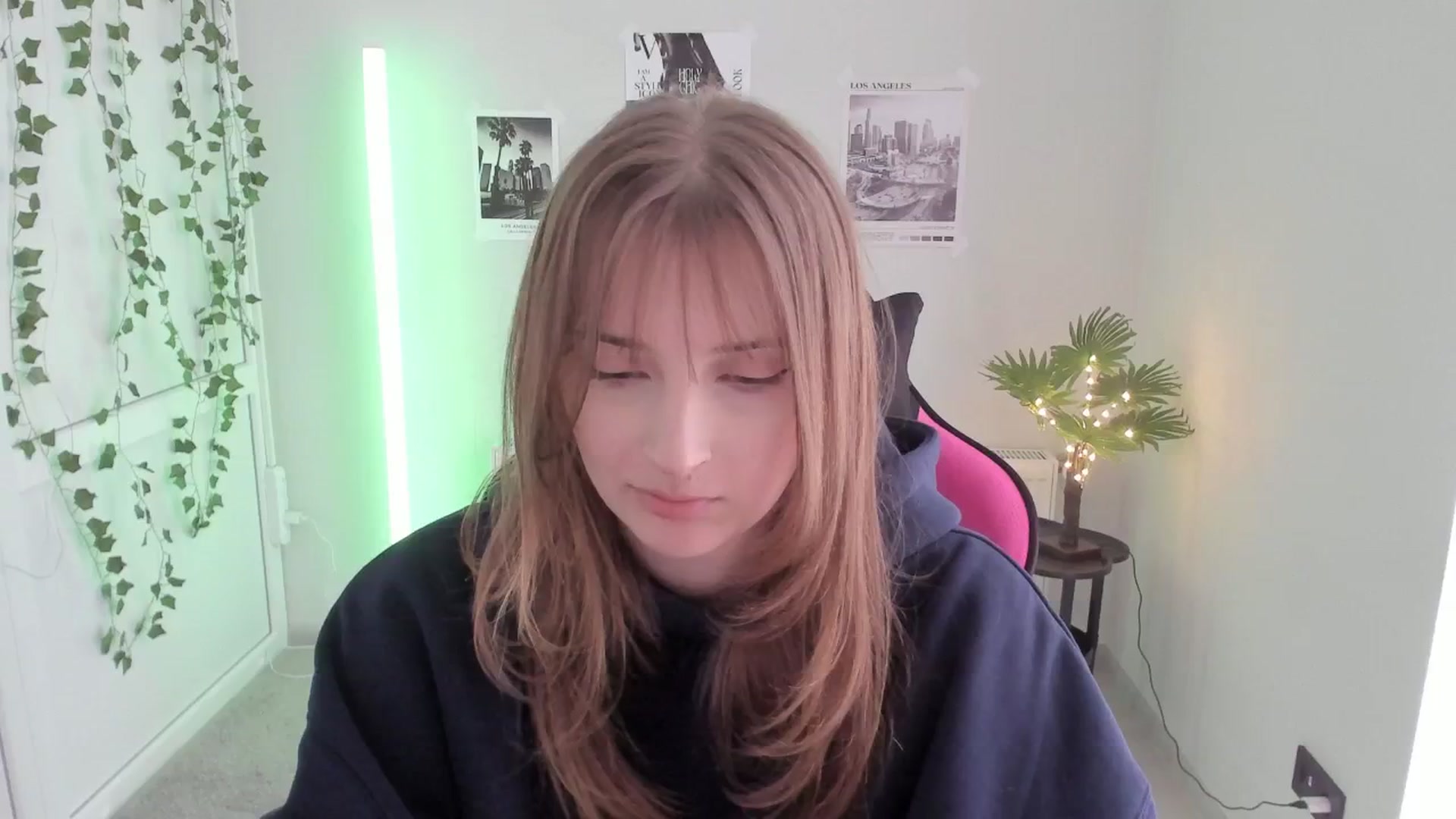 Gallery image thumbnail from Lissa_Stars's myfreecams stream on, 04/30/2026, 14:19 image 18 of 20