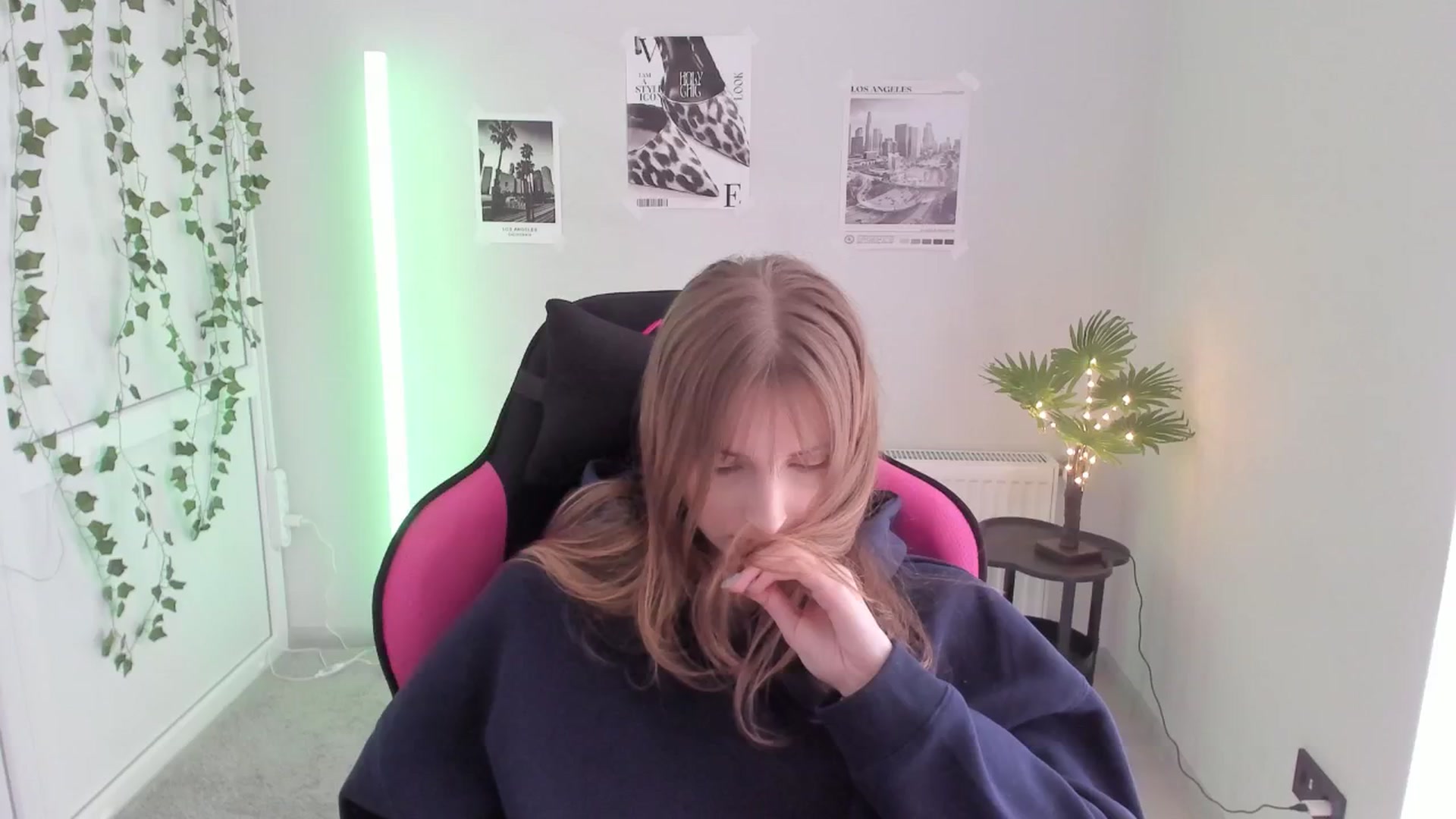 Gallery image thumbnail from Lissa_Stars's myfreecams stream on, 04/30/2026, 14:19 image 8 of 20