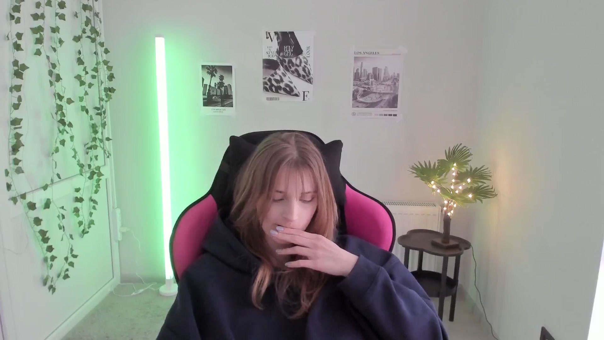 Gallery image thumbnail from Lissa_Stars's myfreecams stream on, 04/30/2026, 16:10 image 7 of 20