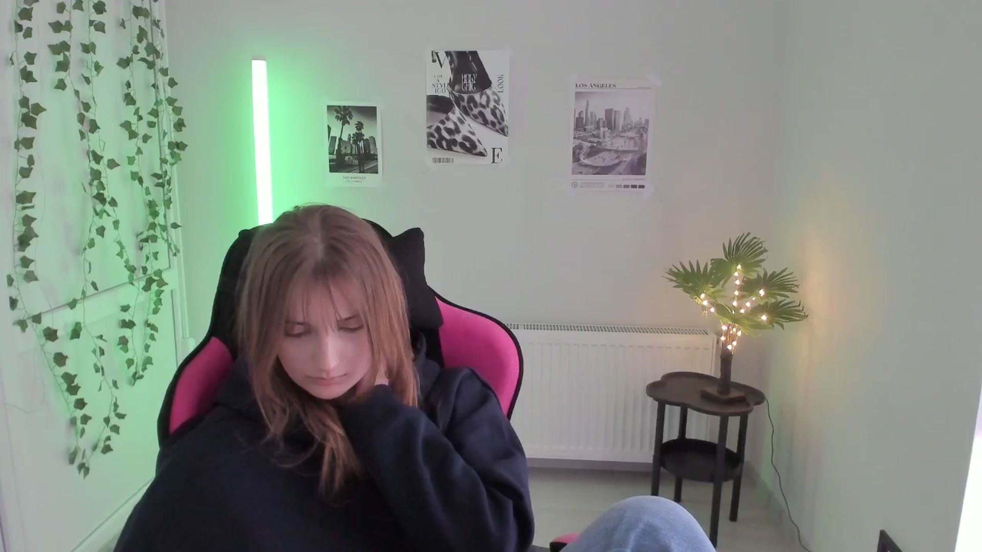 Gallery image thumbnail from Lissa_Stars's myfreecams stream on, 04/30/2026, 16:10 image 19 of 20