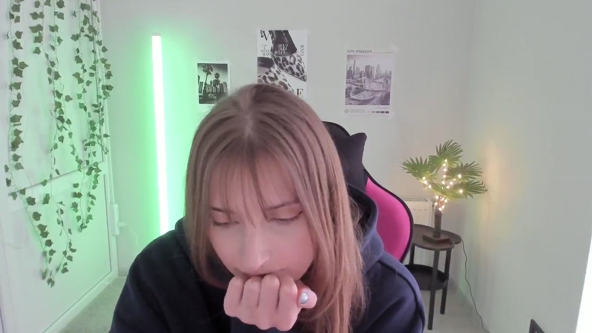 Gallery image thumbnail from Lissa_Stars's myfreecams stream on, 04/30/2026, 16:10 image 8 of 20
