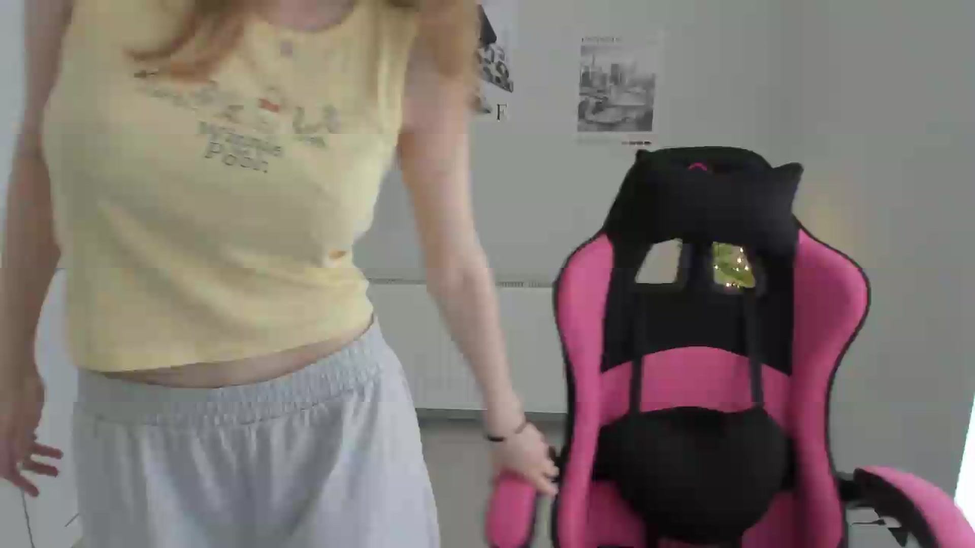 Gallery image thumbnail from Lissa_Stars's myfreecams stream on, 05/16/2026, 12:25 image 16 of 20
