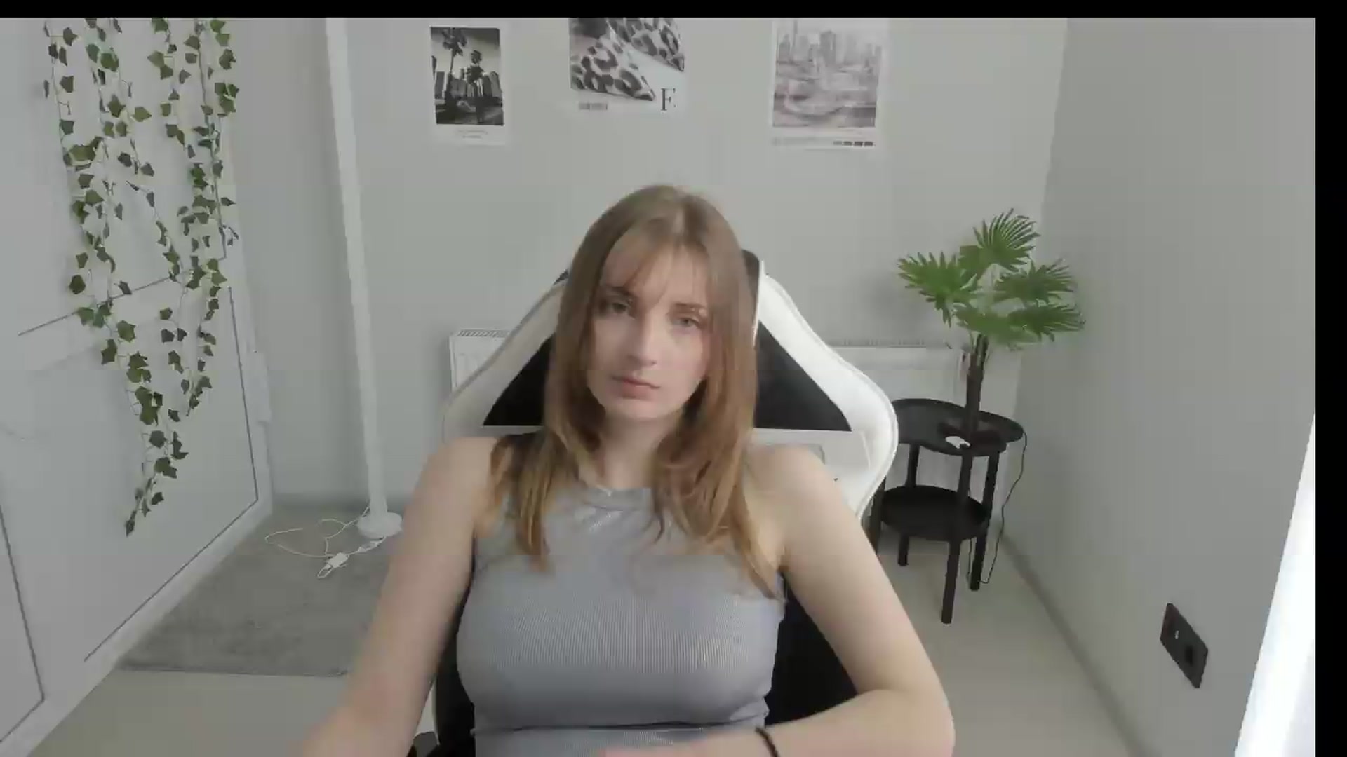 Gallery image thumbnail from Lissa_Stars's myfreecams stream on, 05/18/2026, 09:43 image 16 of 20
