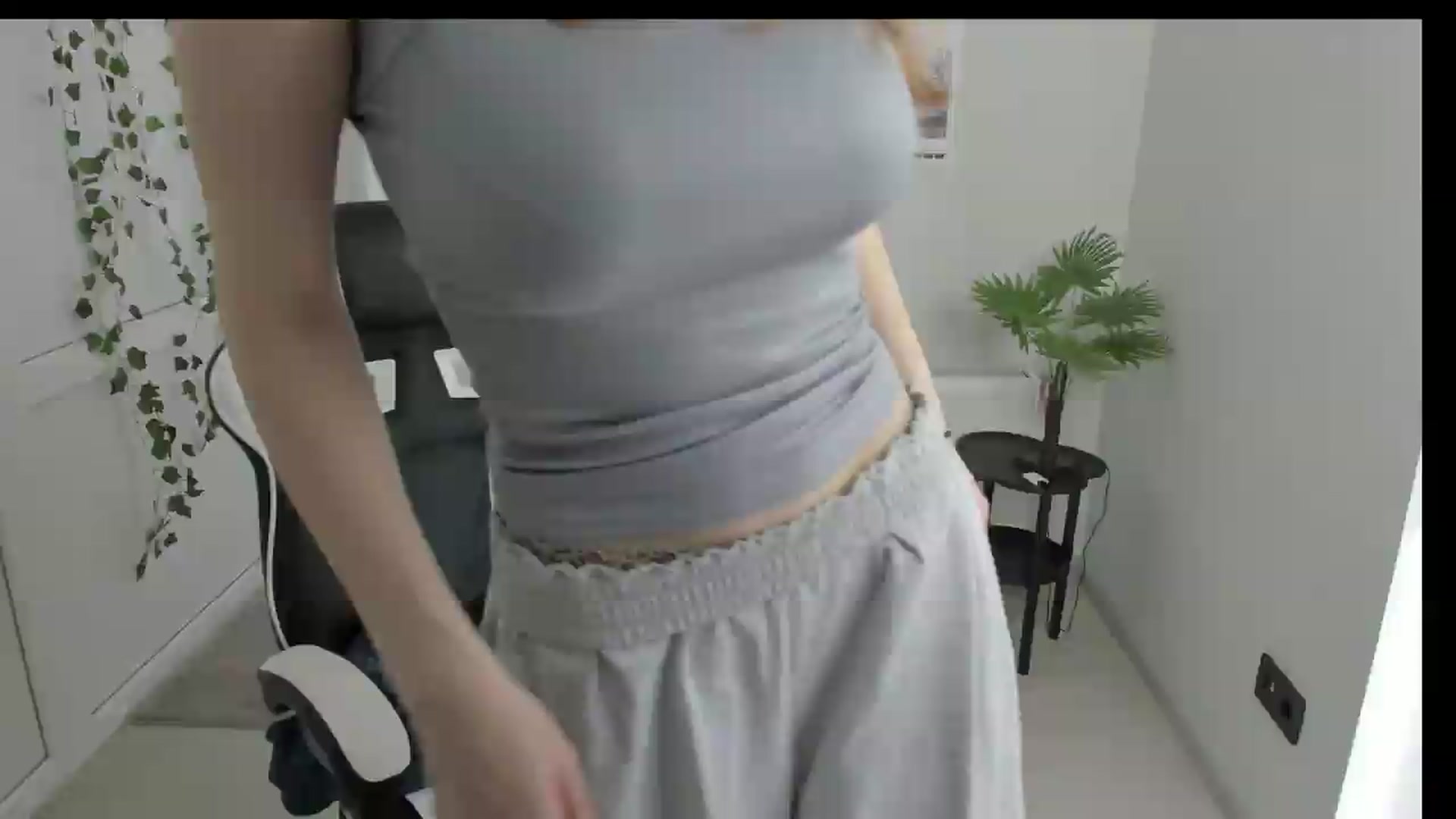 Gallery image thumbnail from Lissa_Stars's myfreecams stream on, 05/18/2026, 09:43 image 12 of 20