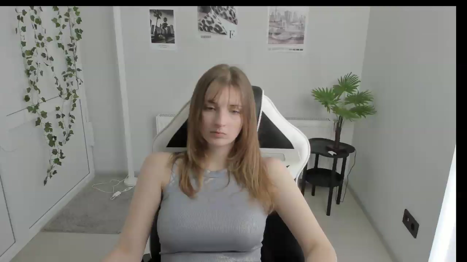 Gallery image thumbnail from Lissa_Stars's myfreecams stream on, 05/18/2026, 09:43 image 19 of 20