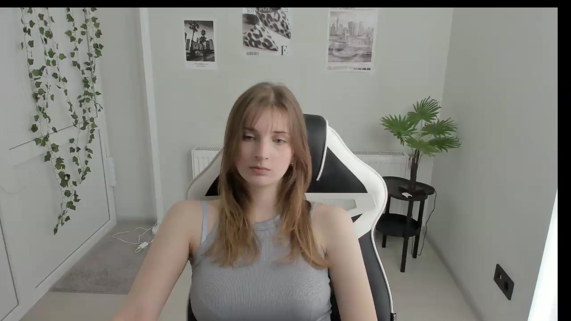 Gallery image thumbnail from Lissa_Stars's myfreecams stream on, 05/18/2026, 09:43 image 1 of 20