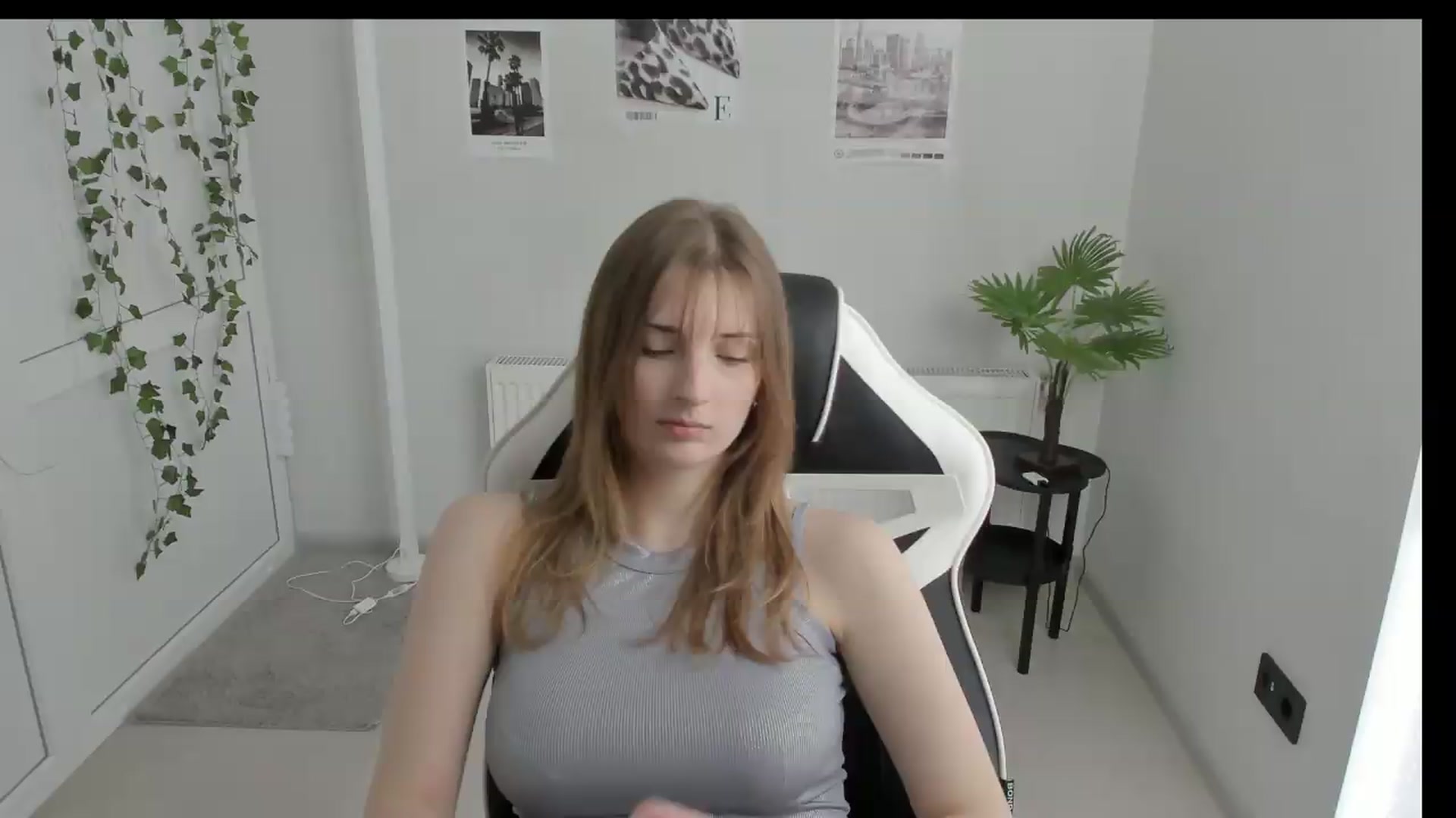 Gallery image thumbnail from Lissa_Stars's myfreecams stream on, 05/18/2026, 09:43 image 7 of 20