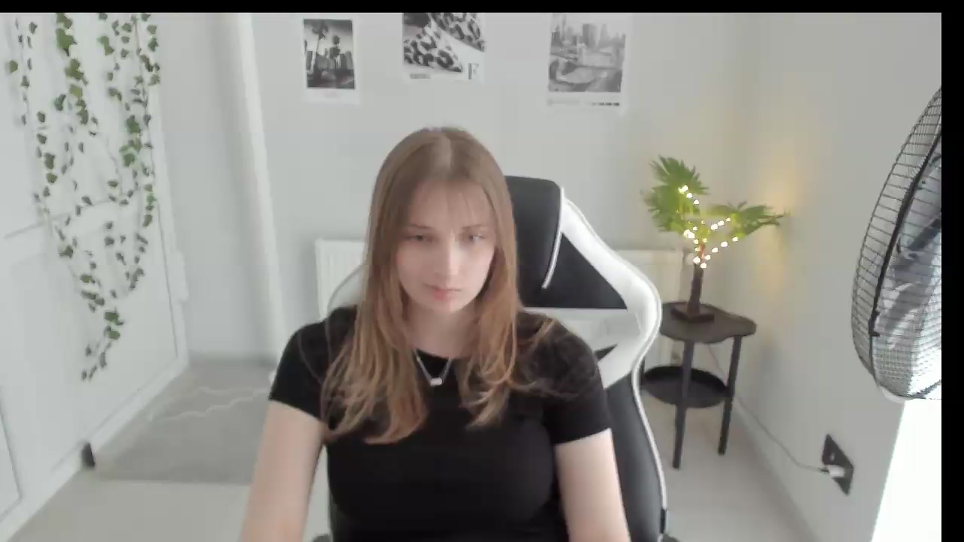 Gallery image thumbnail from Lissa_Stars's myfreecams stream on, 05/23/2026, 14:08 image 2 of 20